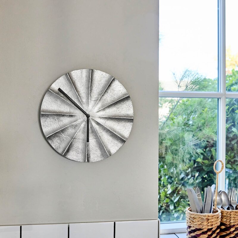 Show klokke 30x30 cm sølvfinish