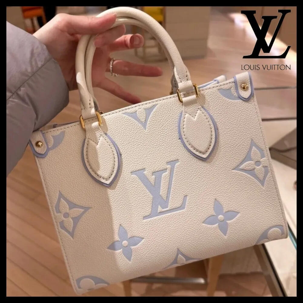 【淡いカラーが◎！】LOUIS VUITTON オンザゴー トートバッグ M46833