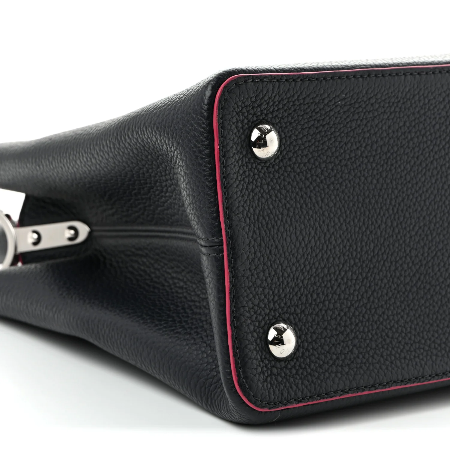 Taurillon Capucines MM Cobalt Fuchsia
