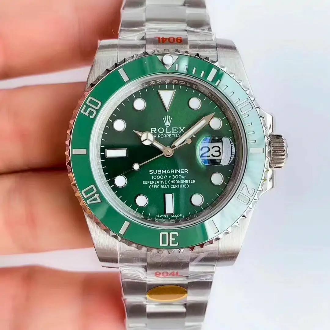 Rolex Submariner Date Oyster 40mm Oystersteel 116610LV Noob Factory V10 Green Dial Watch