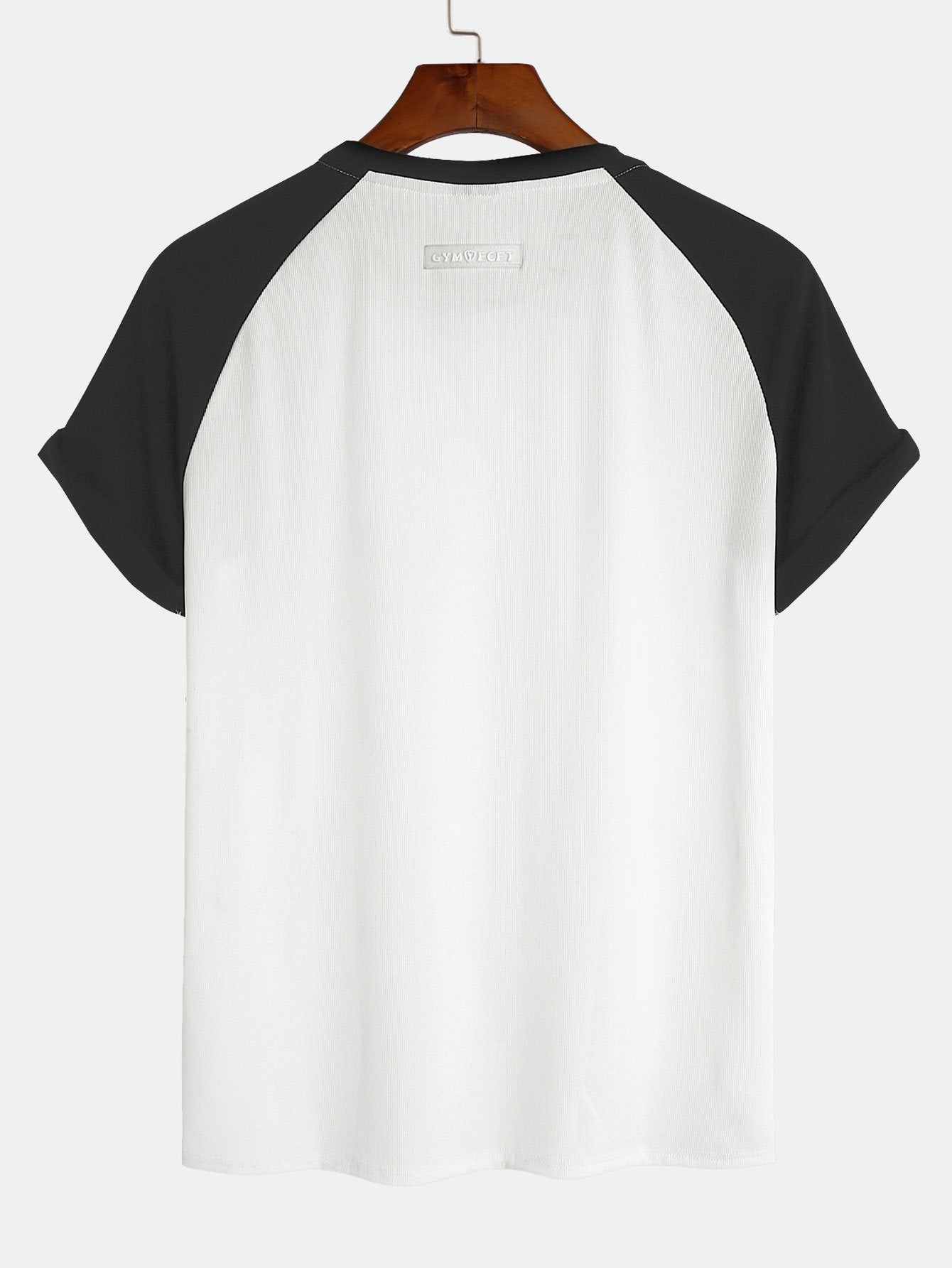 T-shirt texturé à empiècements et coupe ajustée