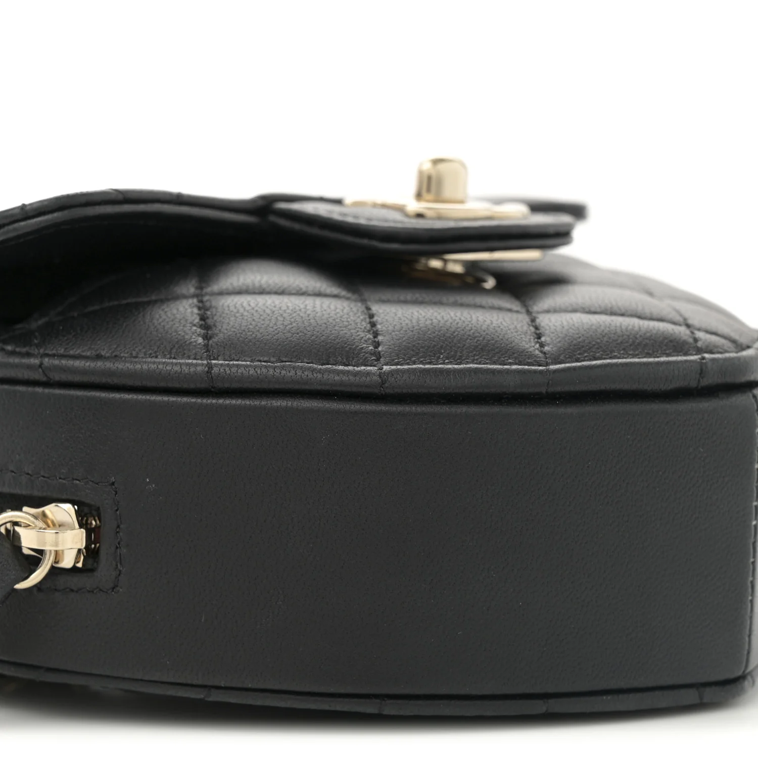 Lambskin Quilted CC In Love Heart Clutch With Chain  Black