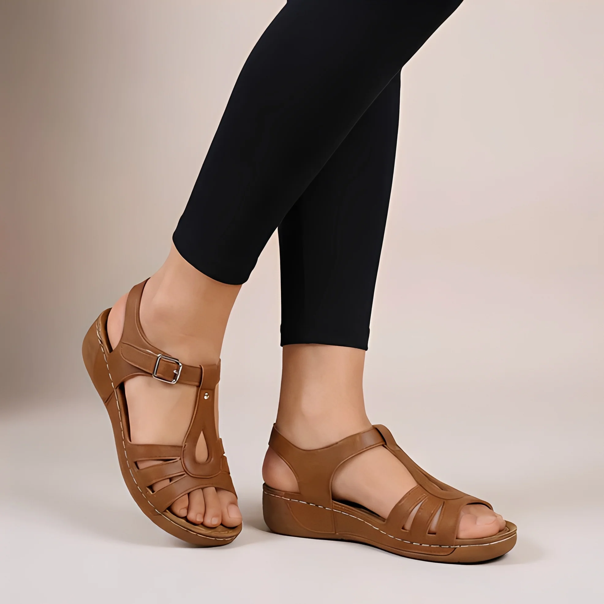 Larvien - Sandales stylées à bride en T pour femmes