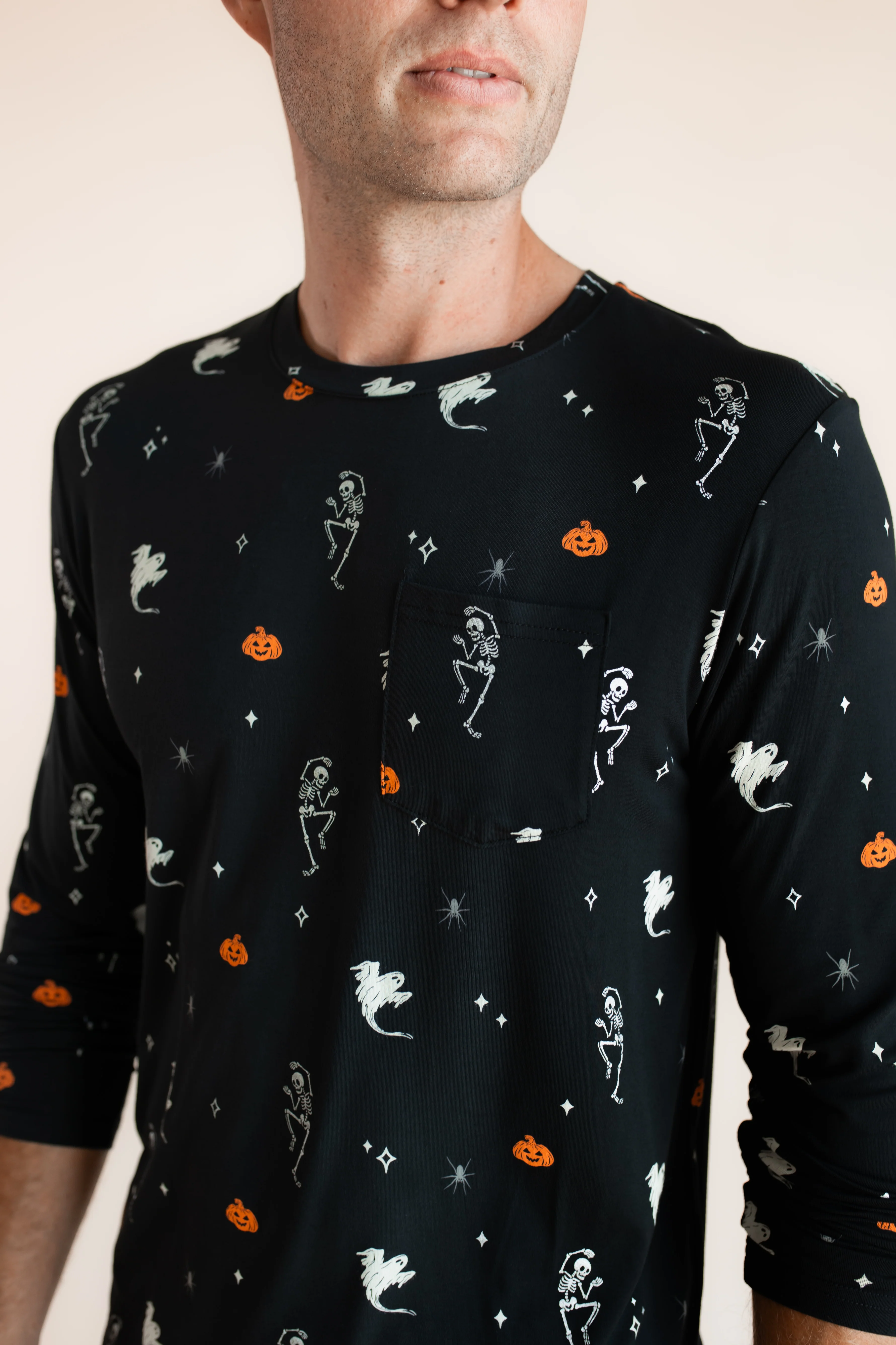 Men's Jogger Set in Halloween Friends