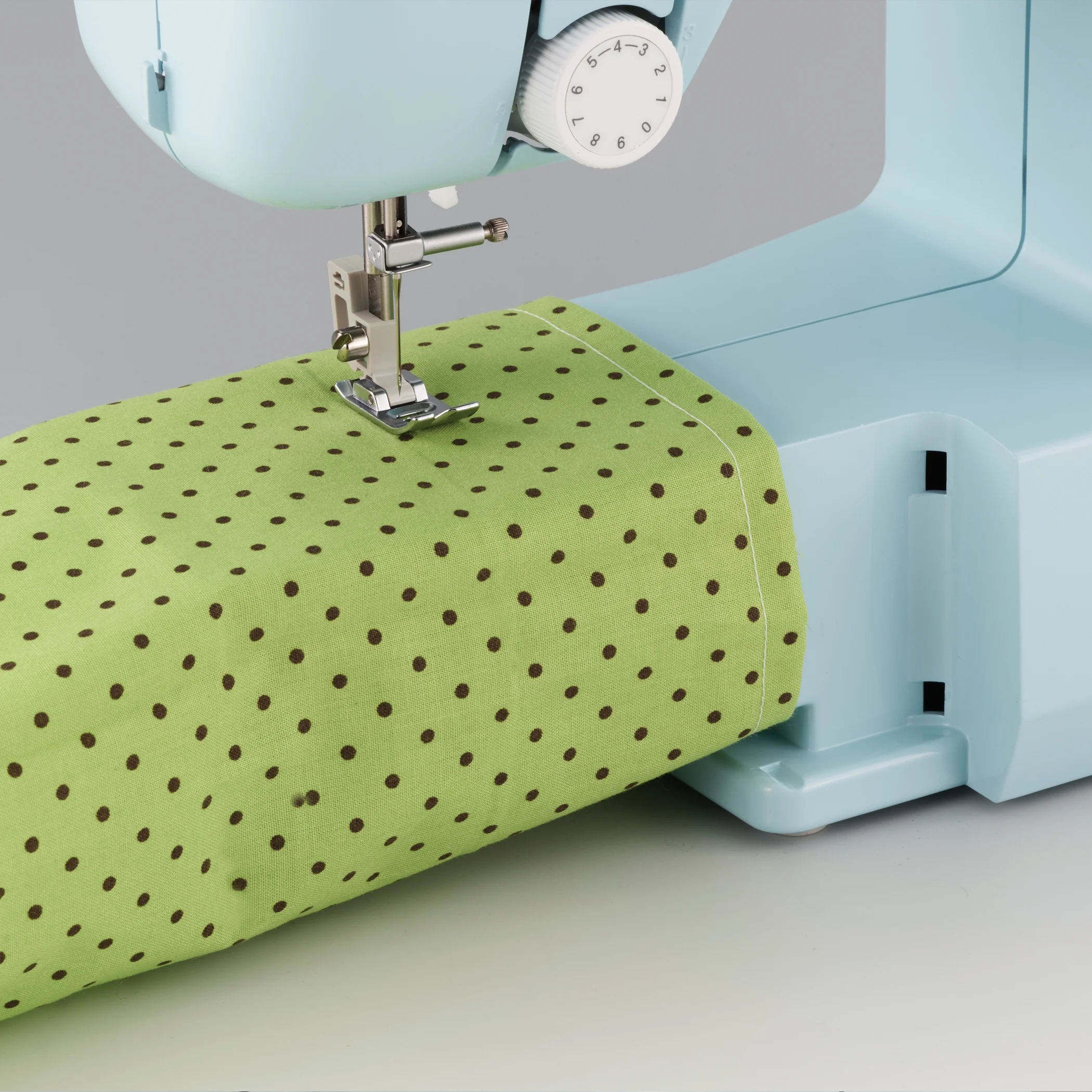 Brother LX3817 - Beginner Sewing Machine, 17 Stiches