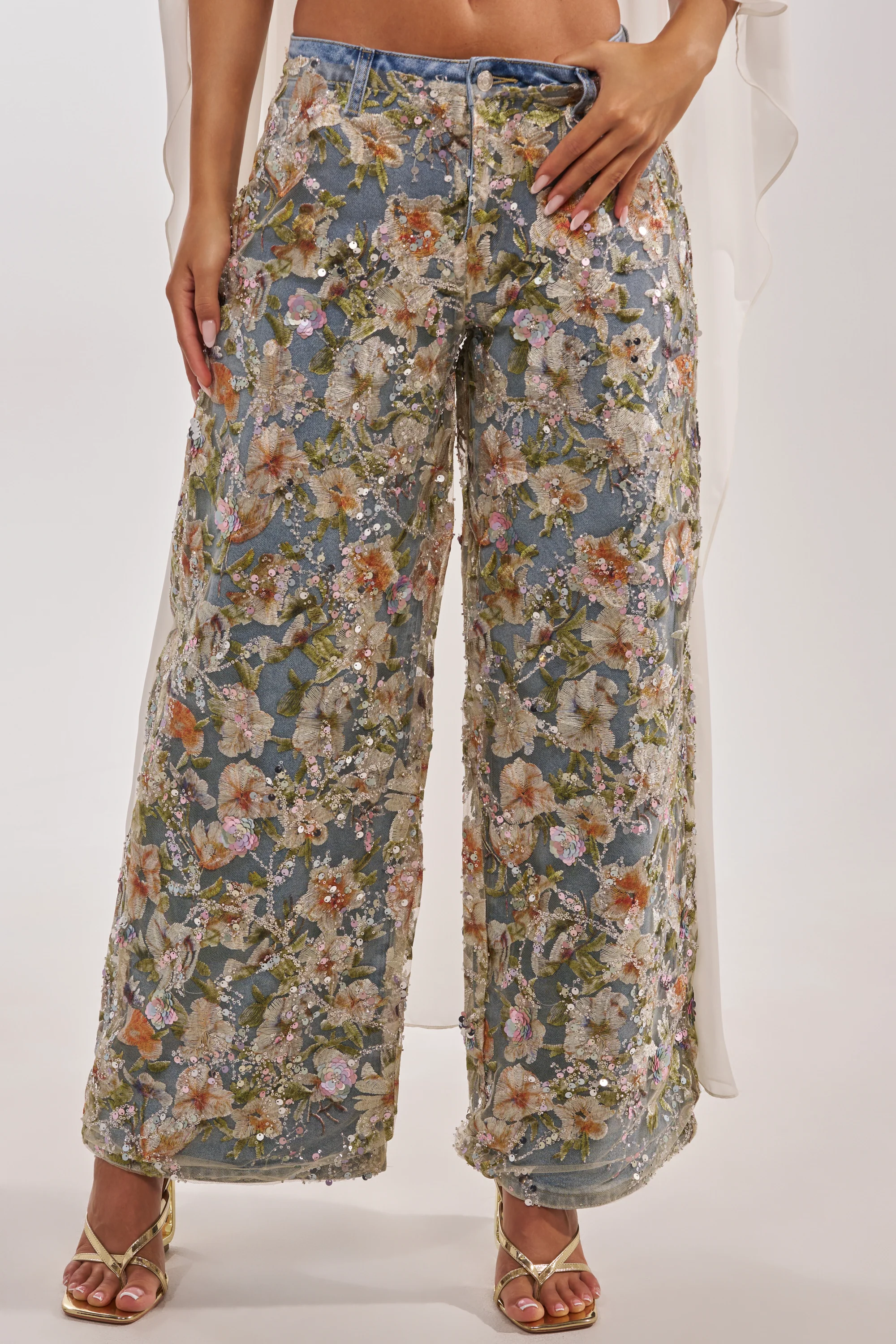 IRIS RELAXED DENIM WITH FLORAL OVERLAY - Akira Store