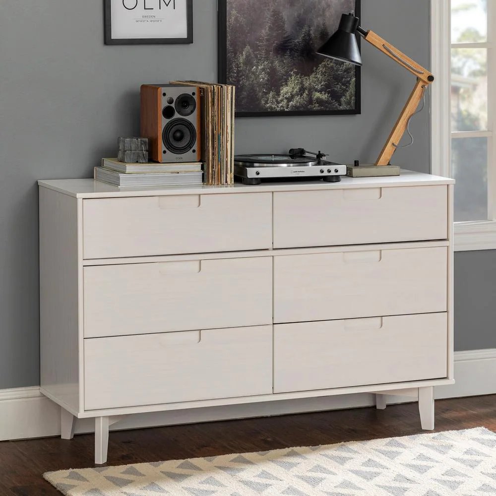 Commode en bois caramel à 6 tiroirs, style moderne du milieu du siècle
