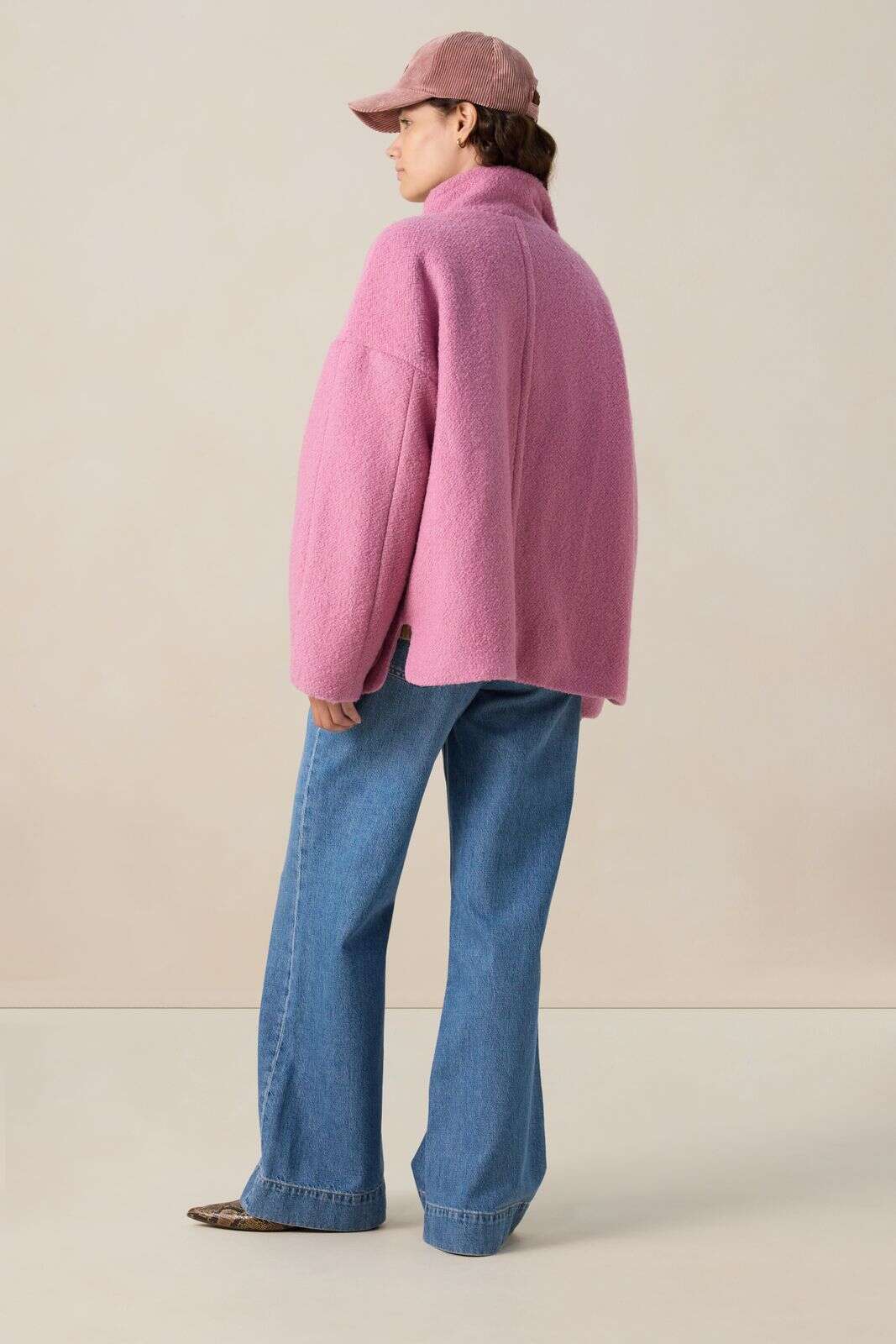 Roze wollen boucle jas