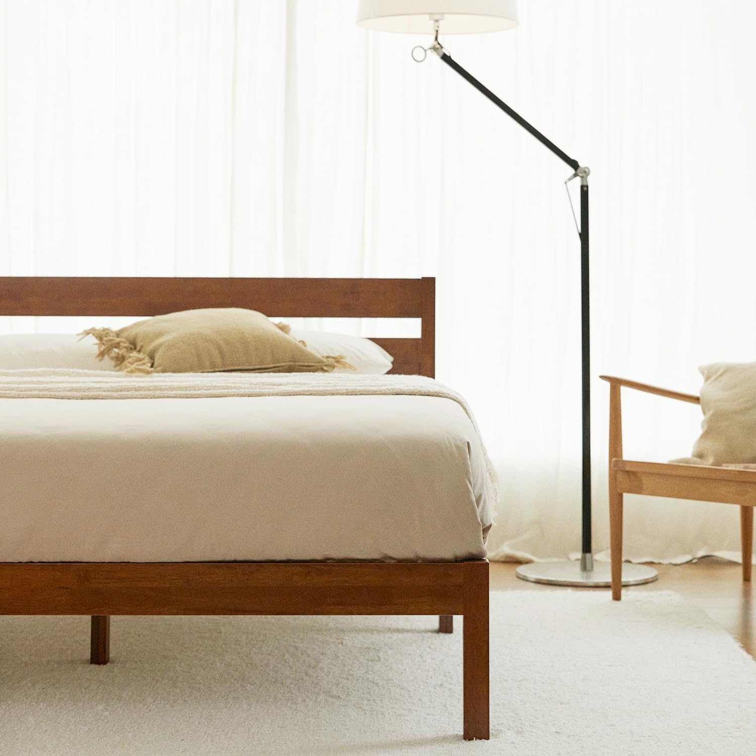 LIFEMENT Classic Wood Platform Bed Frame with Headboard, Essential, Noise Free, Under Bed Storage, No Box Spring Needed, Easy Assembly (Cherry, King (U.S. Standard))