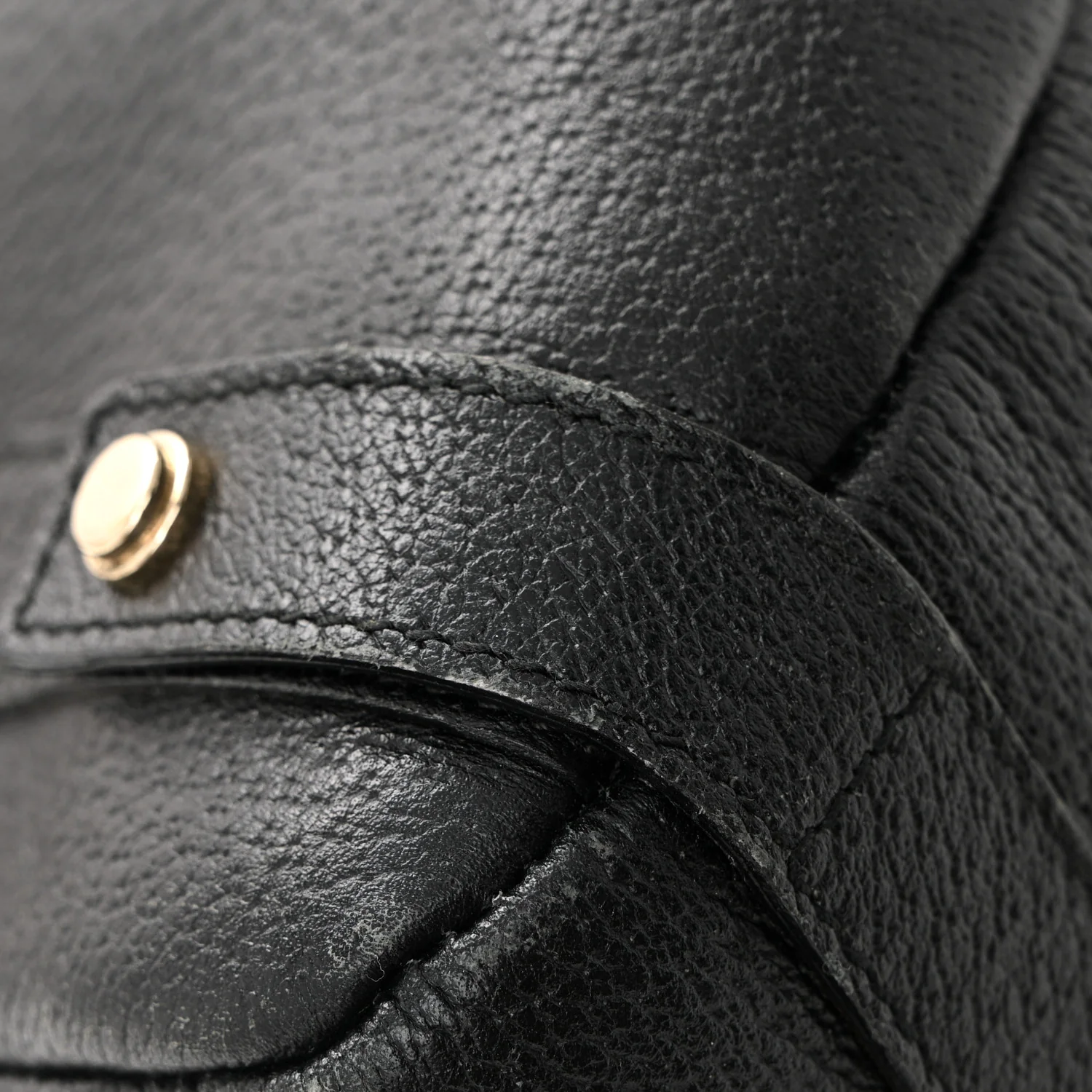 Calfskin Medium Abbey Shoulder Bag Black