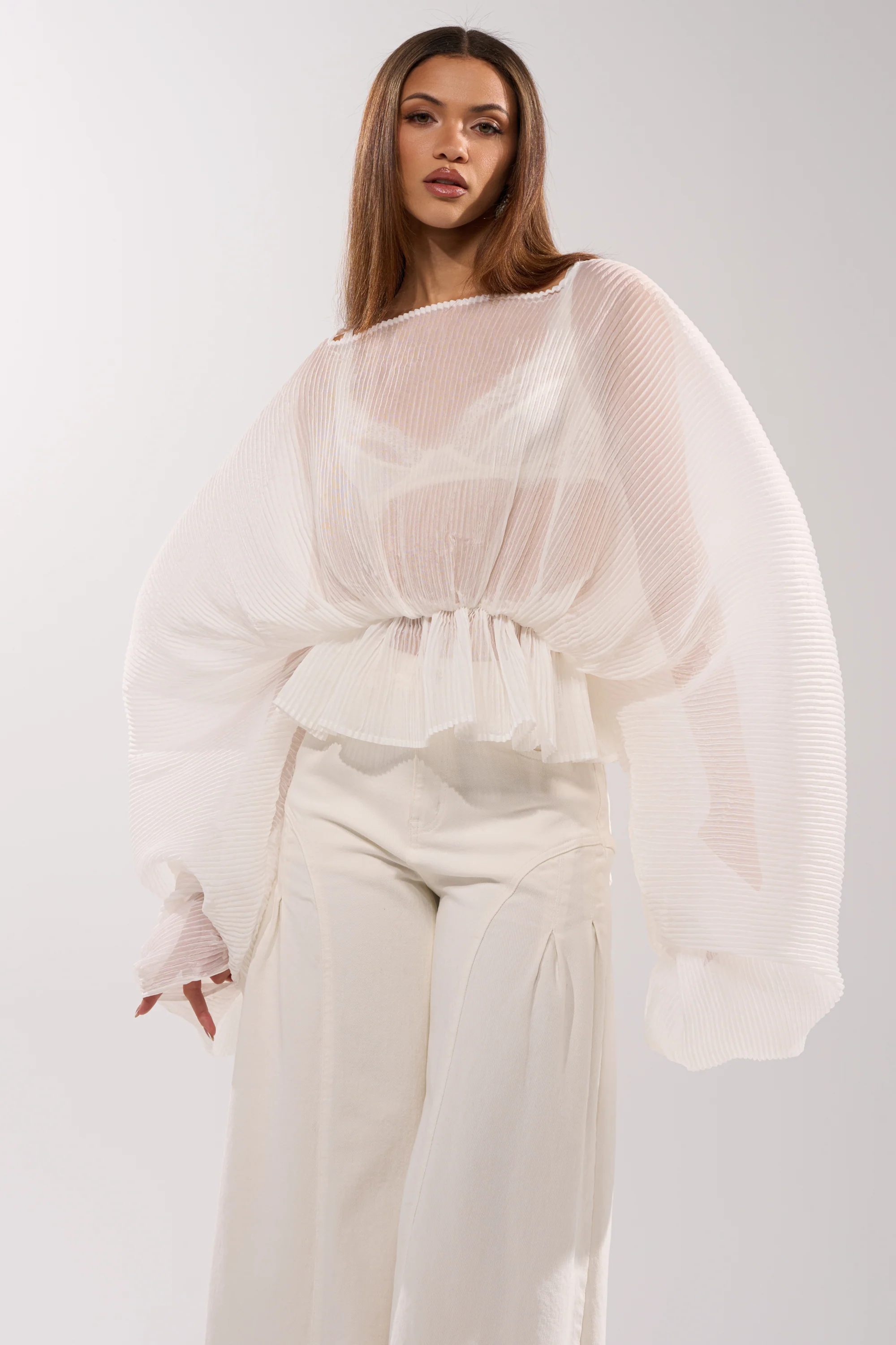 PRETTY GIRL PROBLEMS BLOUSE IN WHITE - Akira Store