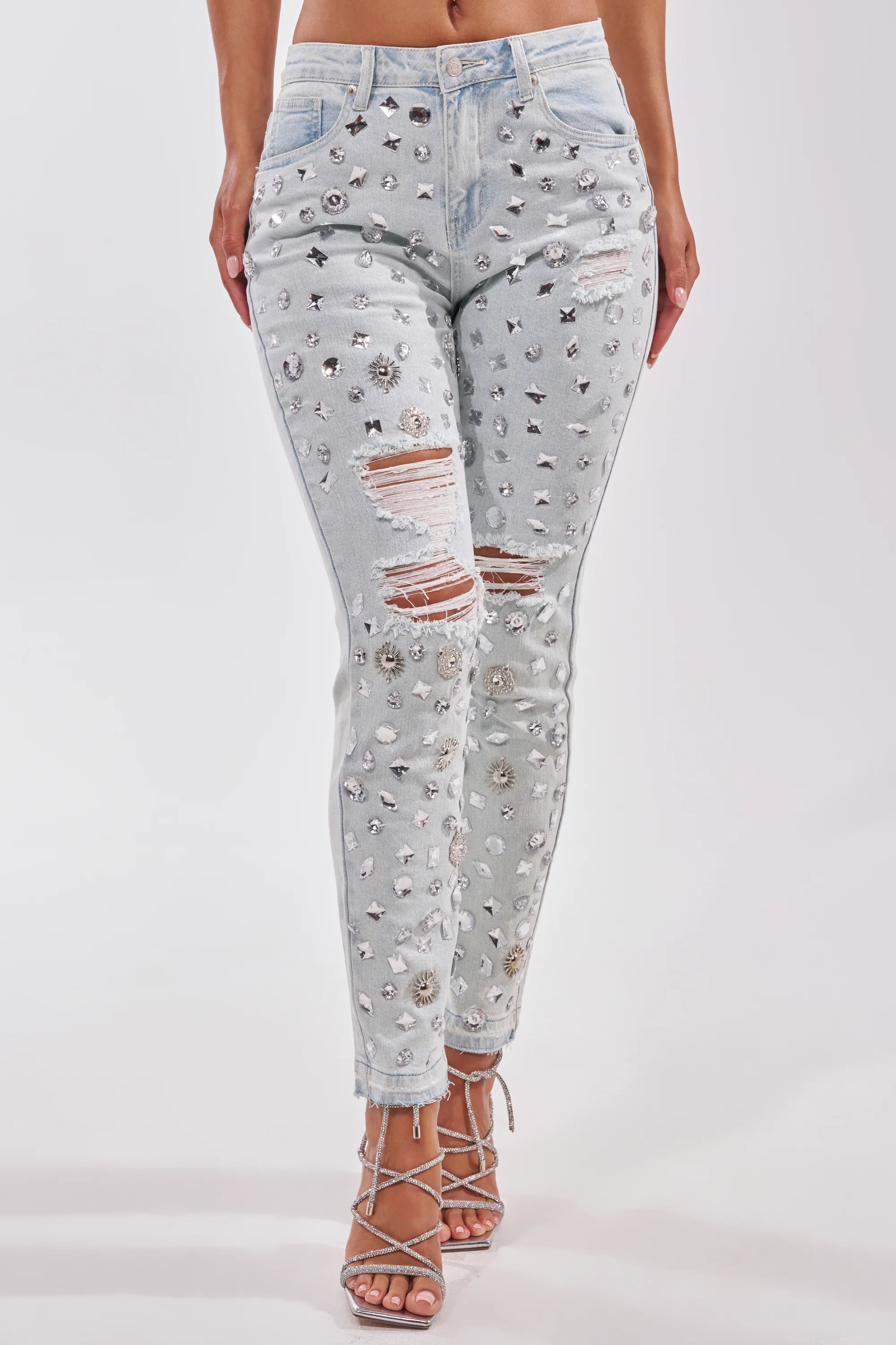 DAMN GIRL EMBELLISHED SKINNY DENIM - Akira Store