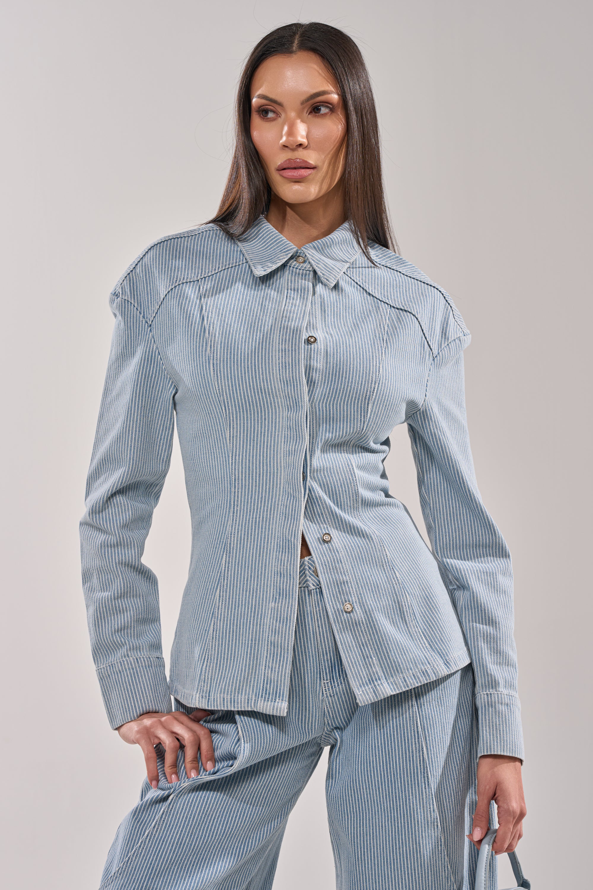 FEEL FREE STRIPE BUTTON DOWN - Akira Store