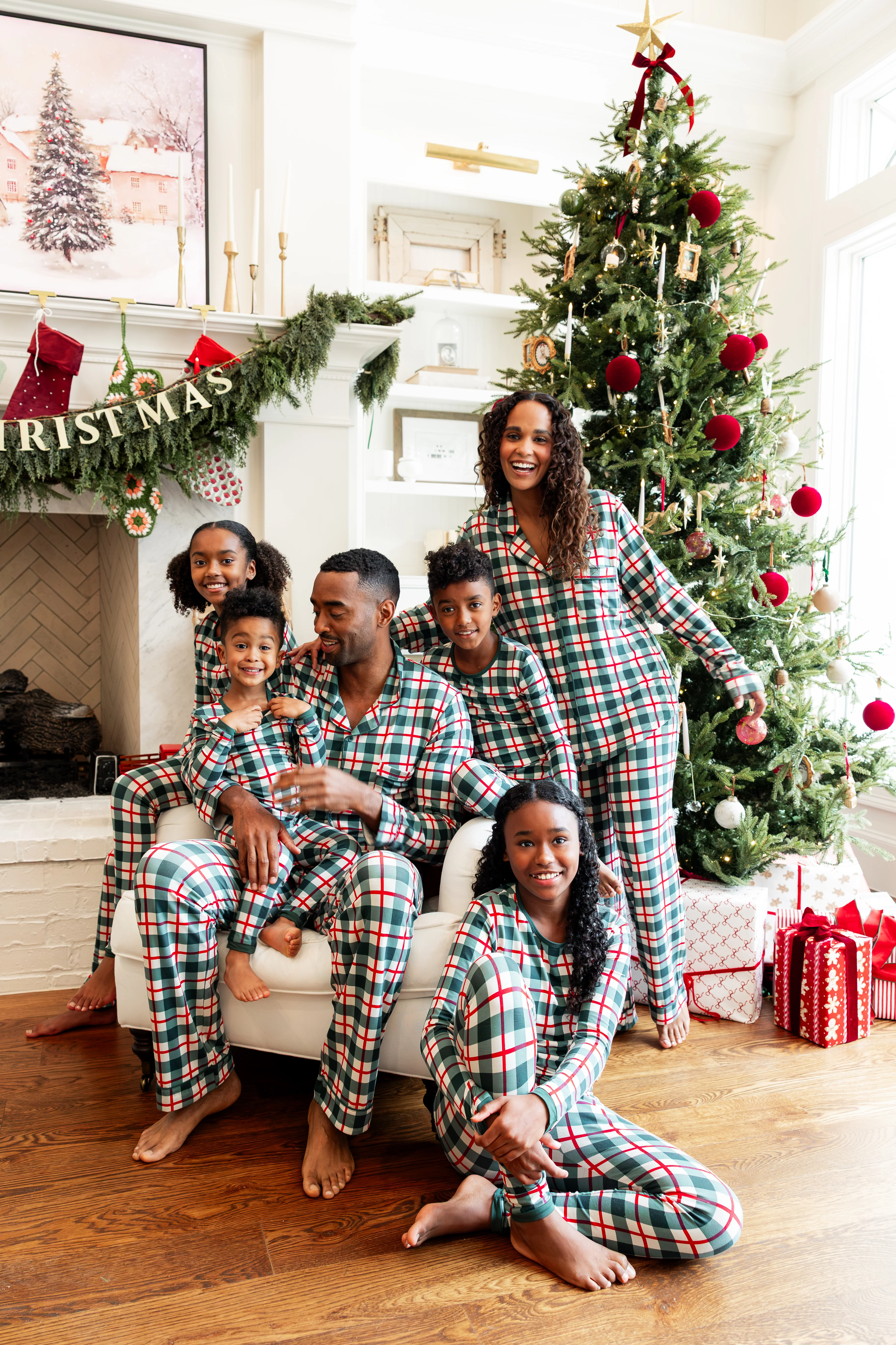 Long-Sleeved Women's Pajama Set in Holiday Plaid