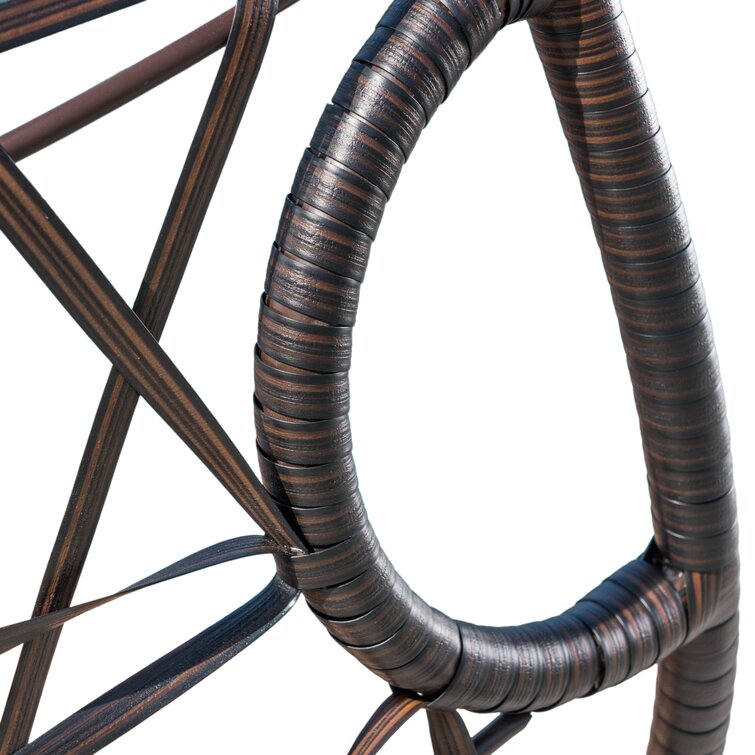 Fauteuil suspendu en forme de larme Robert Wicker