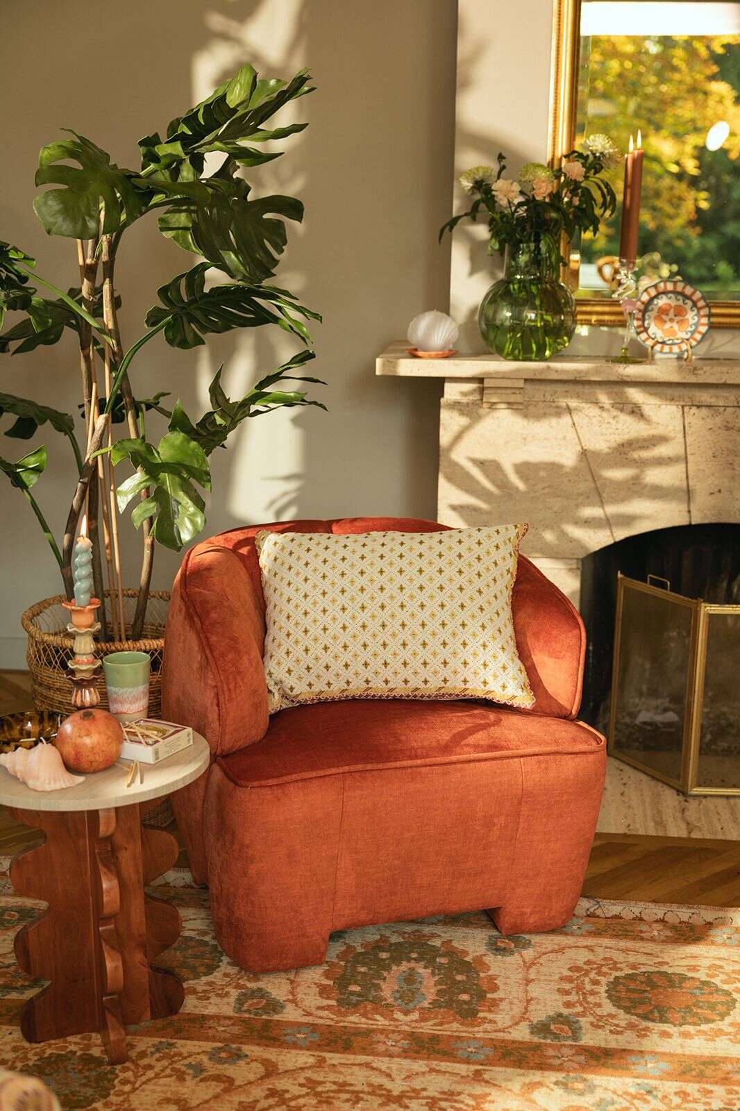 Lichtgeel arch graphic kussen