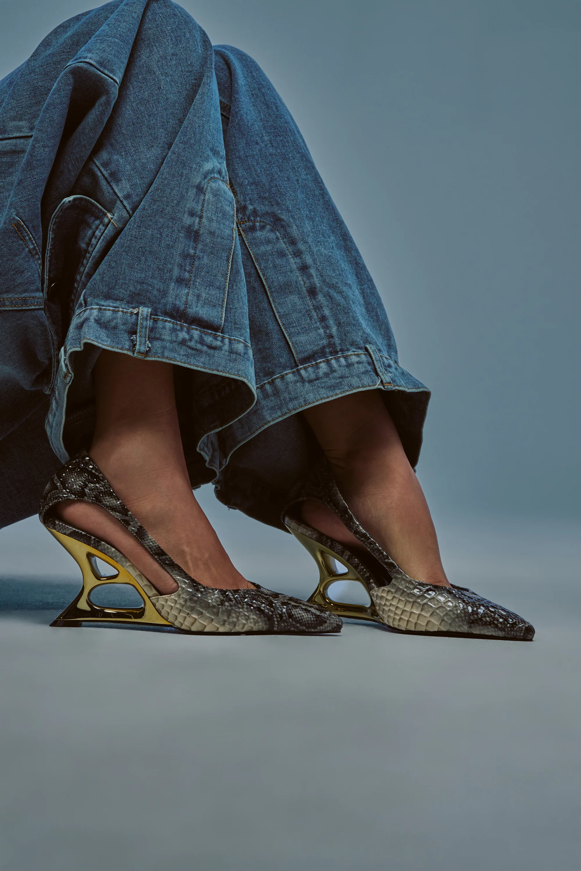 AKIRA GOLD ABYSSICA SNAKE PRINT GOLD WEDGE HEEL PUMP - Akira Store