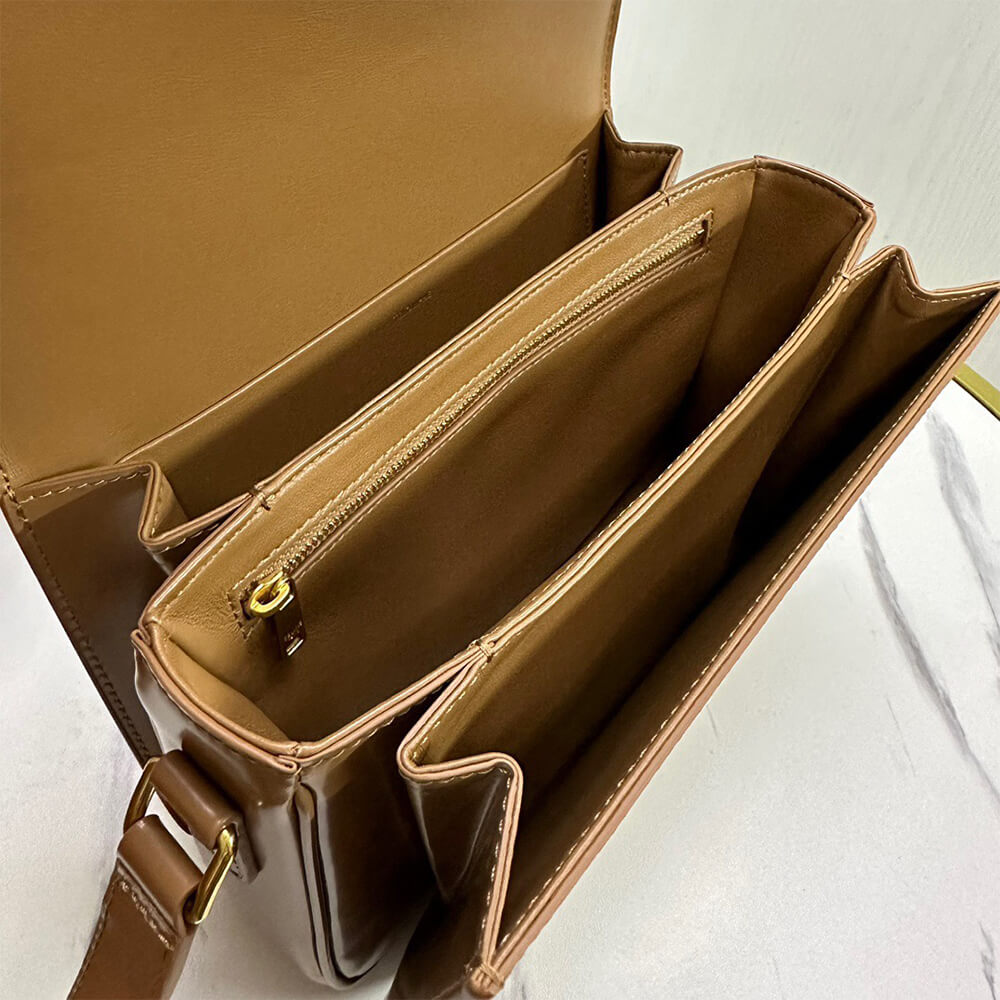 CELINE CLASSIQUE TRIOMPHE BAG in shiny calfskin(HIGH-END GRADE)