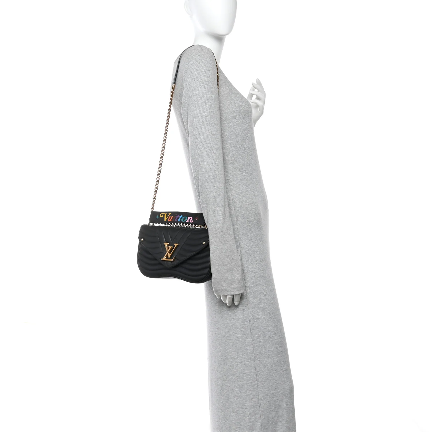 Calfskin New Wave Chain MM Black