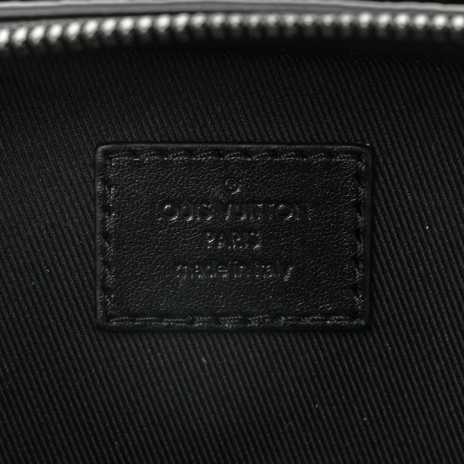 Taurillon Monogram Soft Trunk Black