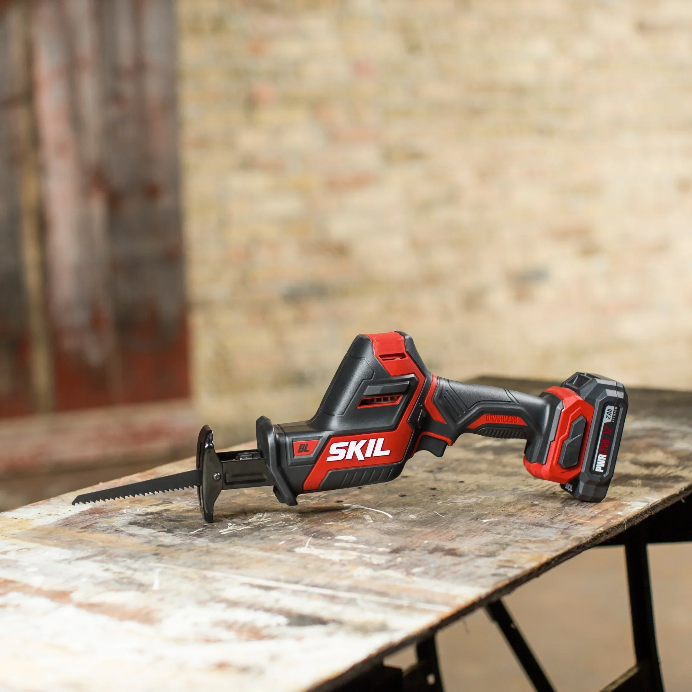SKIL PWR Core 12? Brushless 12V Cordless Reciprocating Saw with PWR Jump? Charger