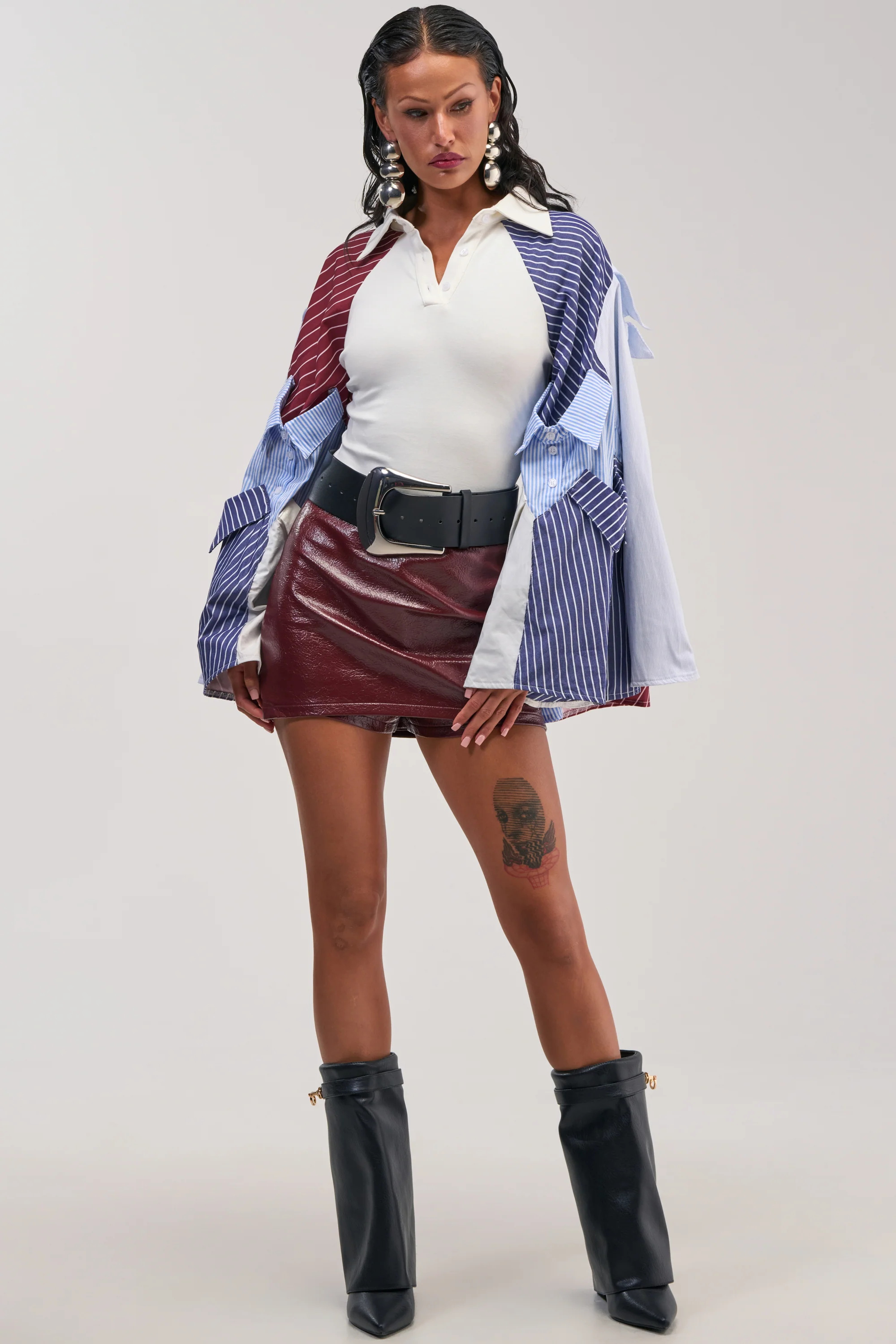 DOUBLE ZIP MINI SKIRT IN BURGUNDY - Akira Store