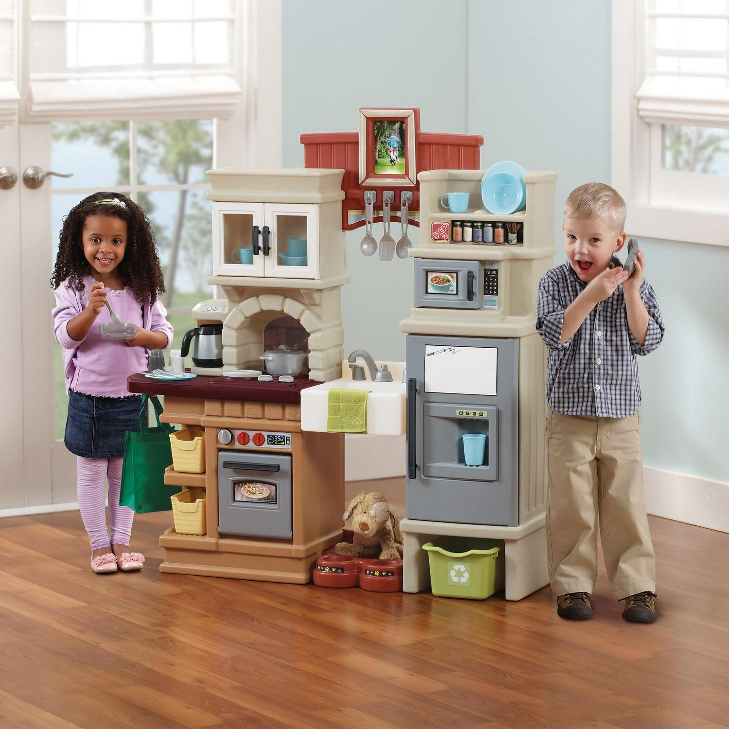 Step2 Heart of the Home Brown Toddler Play Kitchen Set