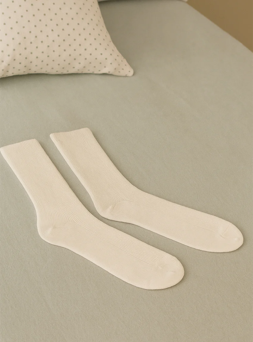 Mi-chaussettes en laine blanc naturel