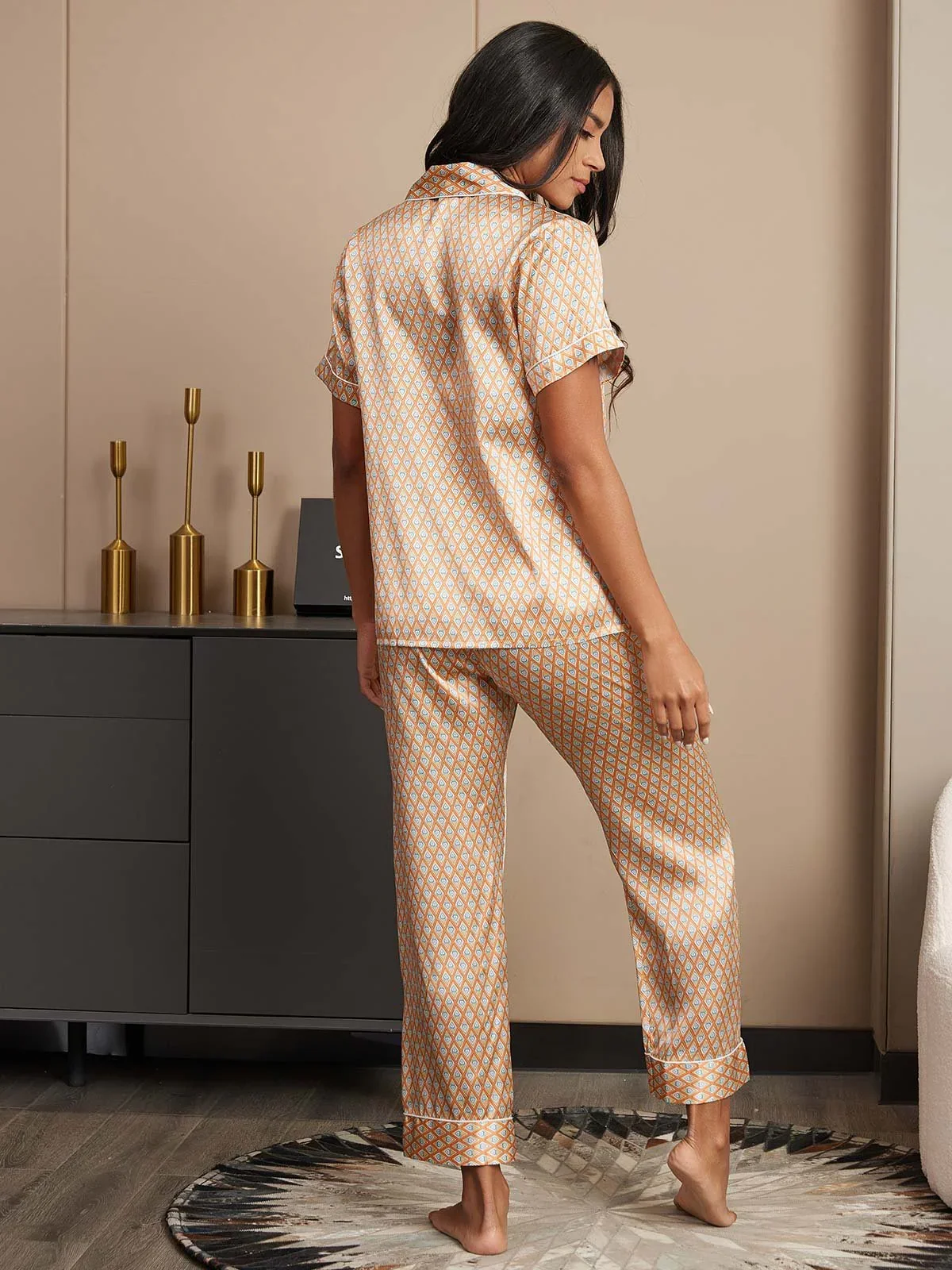 Pure Silk Geometric Print Short Sleeve Notch Collar Women's Pajamas Set With Pants