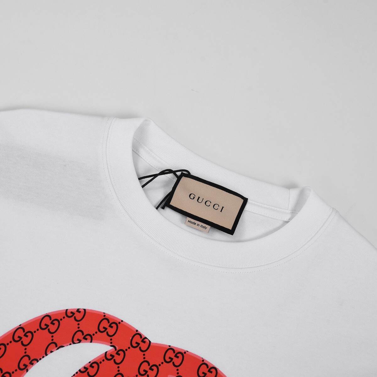 【GUCCI 公式旗艦店】グッチ Tシャツ ご好評に付き再入荷！半袖Tシャツ