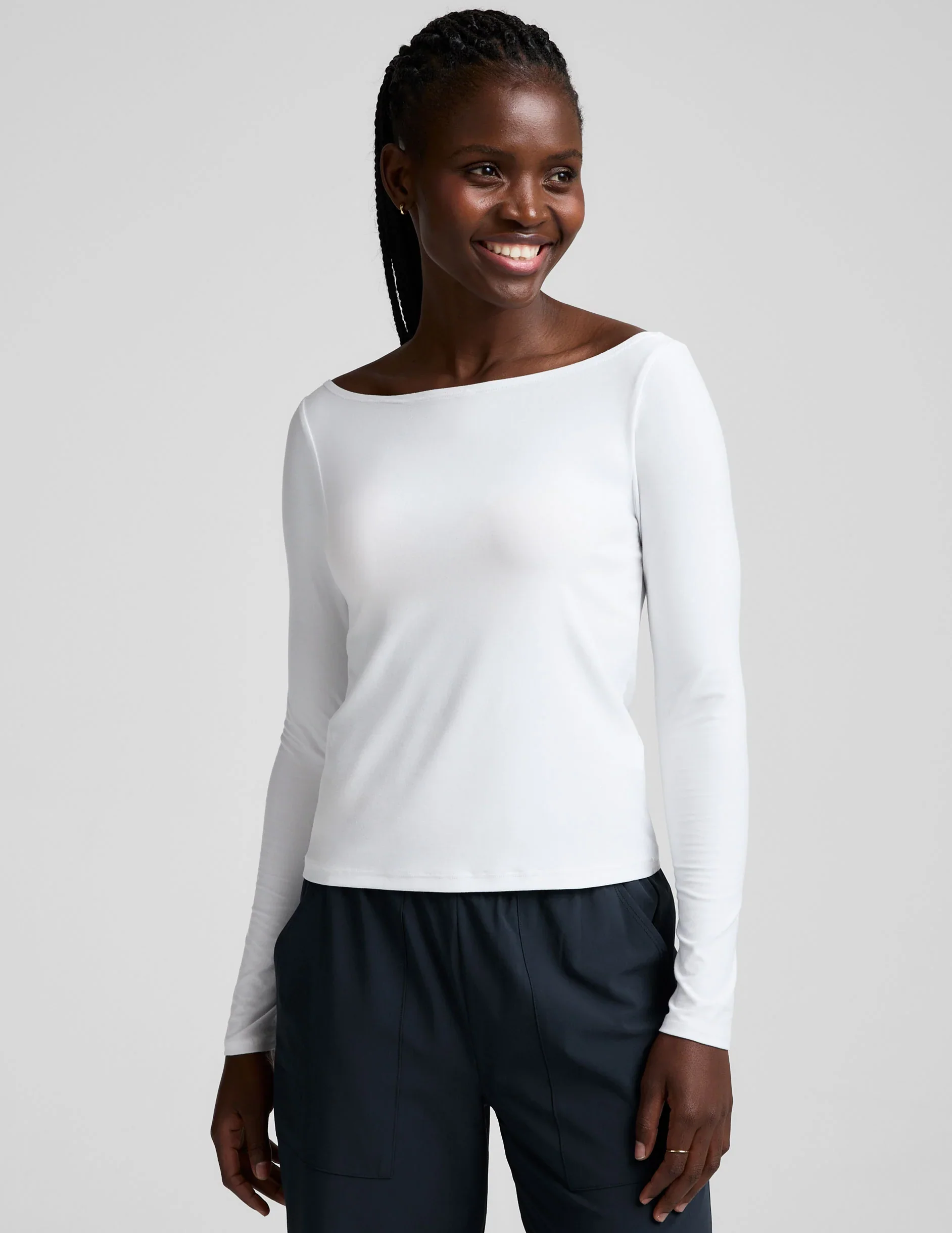 Featherweight Shoulder It Pullover