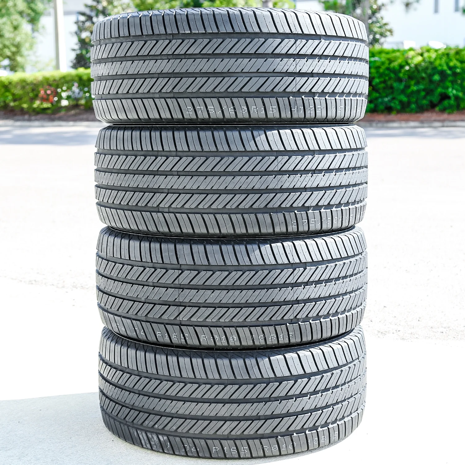 Venom Power Grand AM 275/60R15 107T a/S All-Season Tire