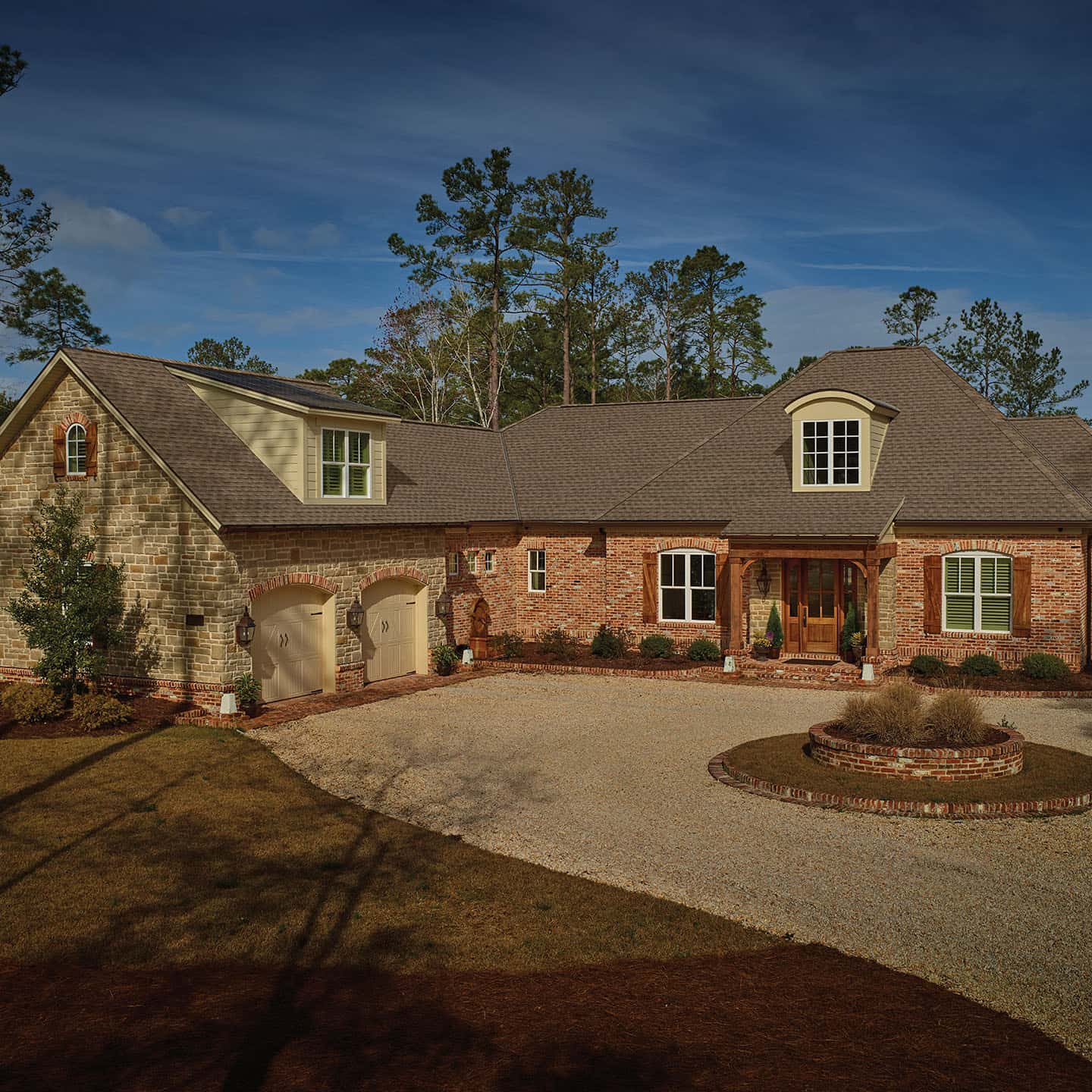GAF Timberline UHDZ Reflector Series Aged Chestnut Architectural Asphalt Shingles (4 Bundles per Square)