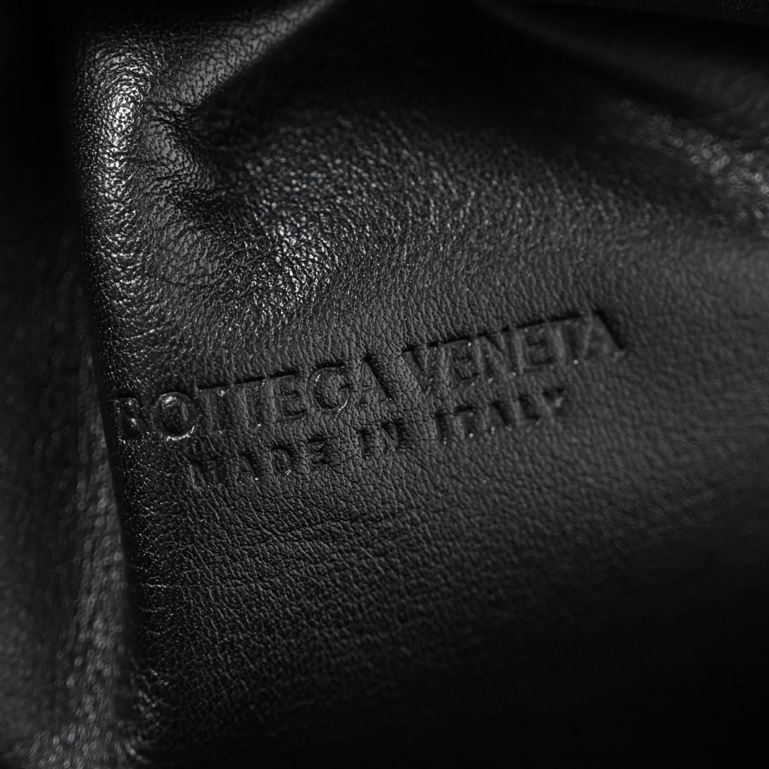 Butter Calfskin The Mini Pouch Black