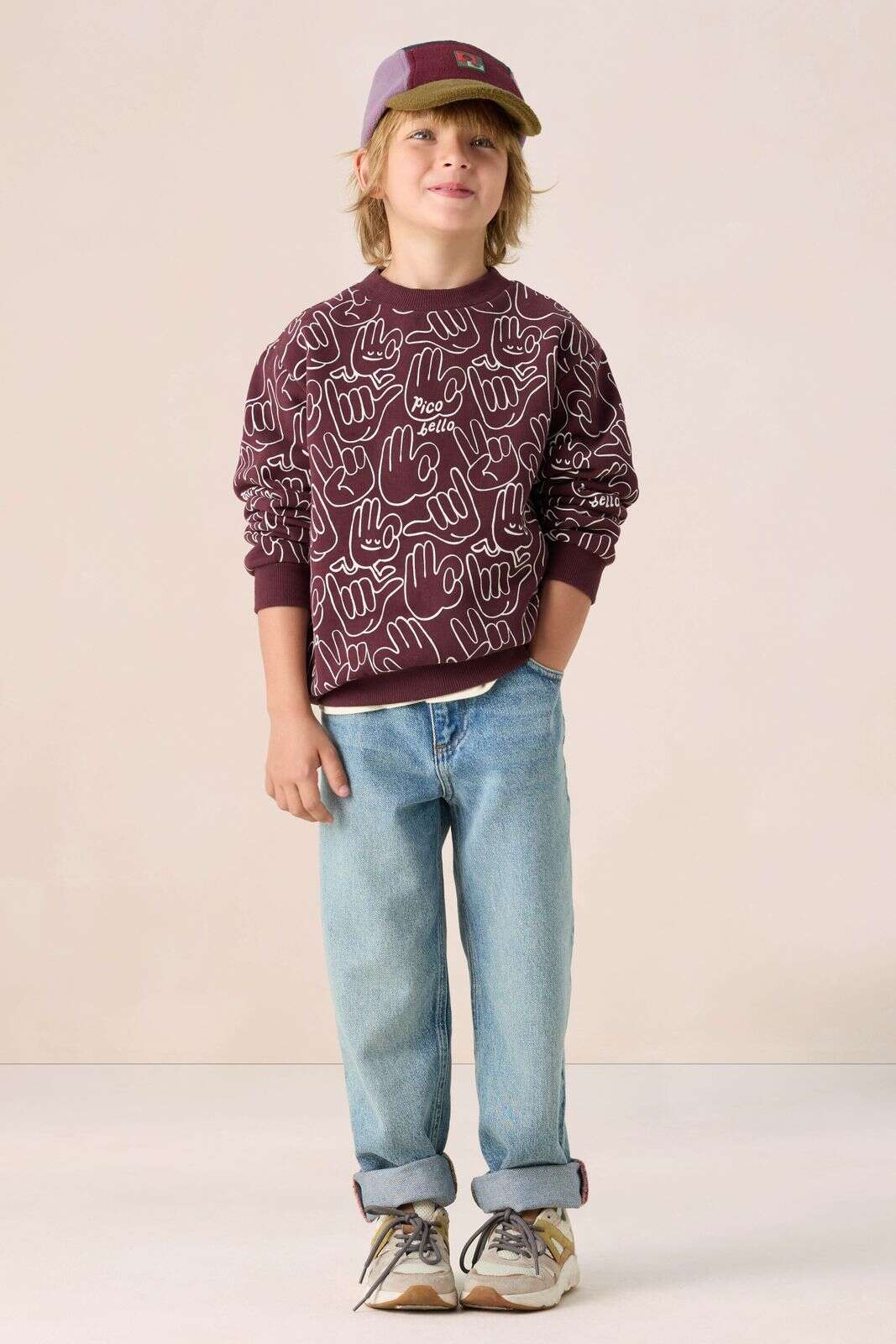 Donkerbruine sweater met print