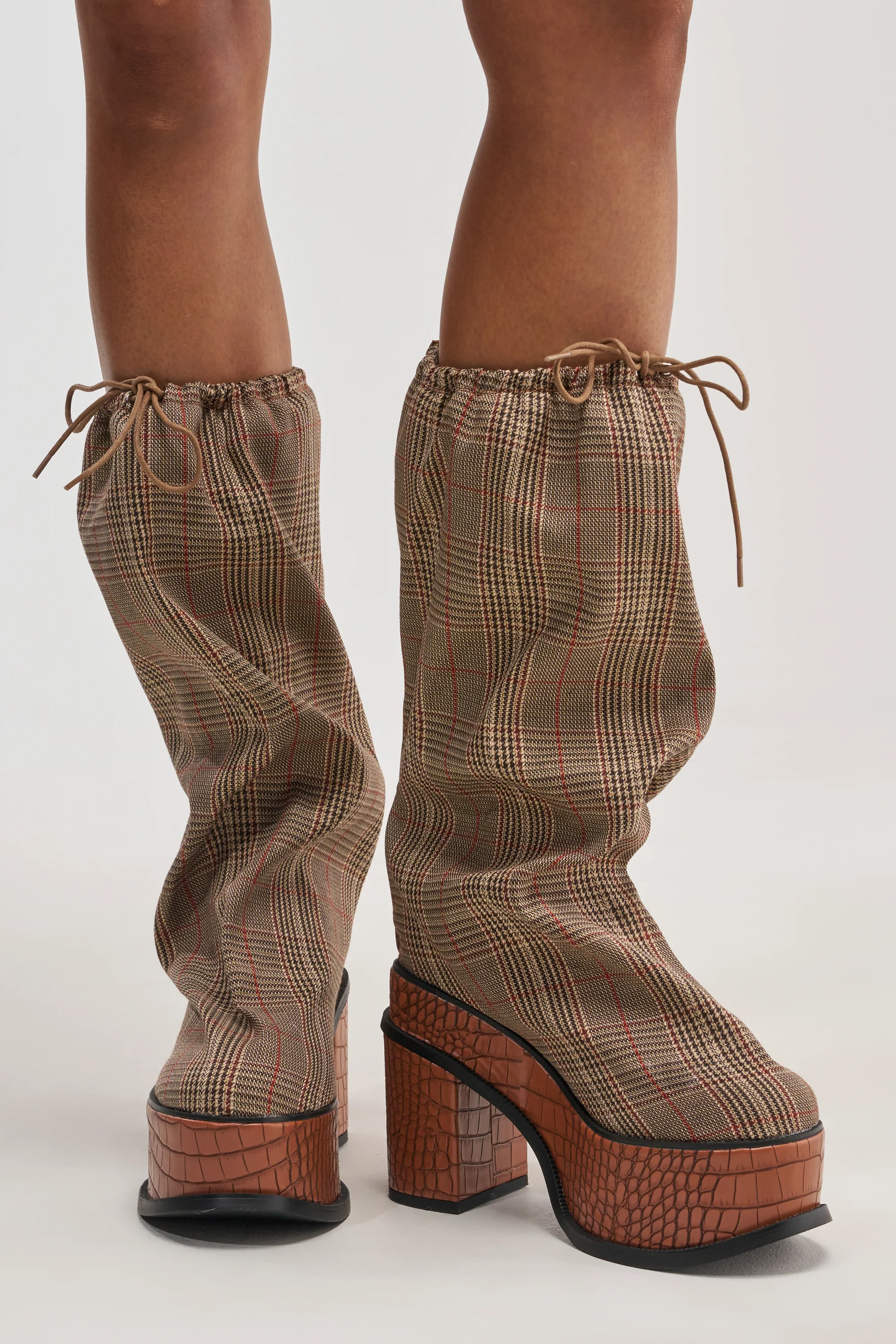 AZALEA WANG LESLIE PLAID BLOCK PLATFORM SLOUCHY BOOT - Akira Store