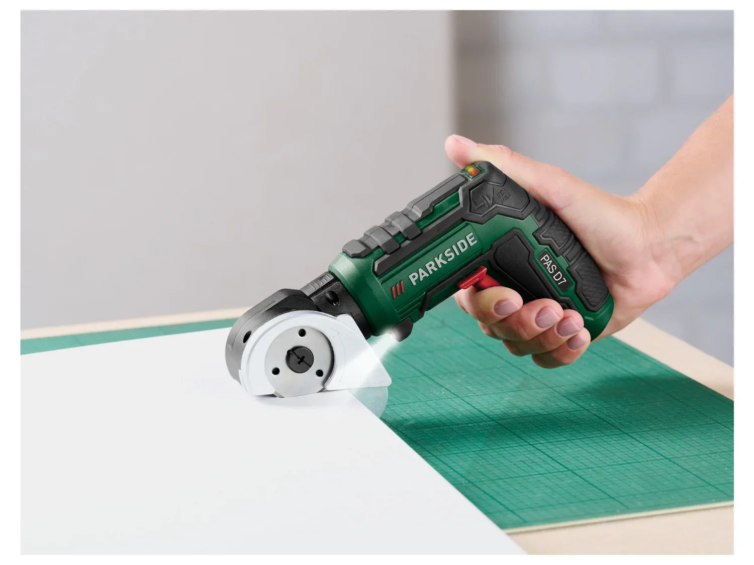 PARKSIDE Visseuse sans fil avec embouts interchangeables PAS D7