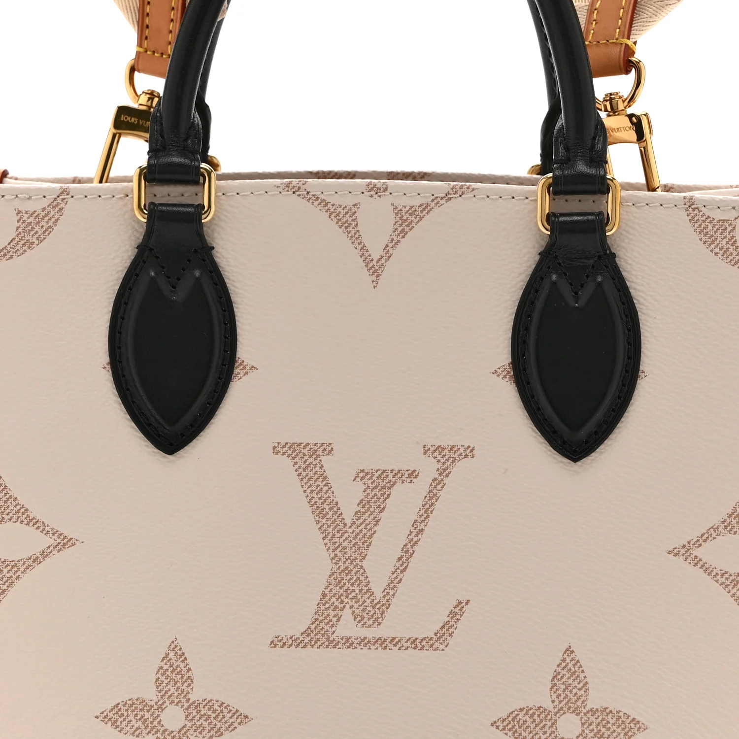 Monogram Dune Giant Onthego PM
