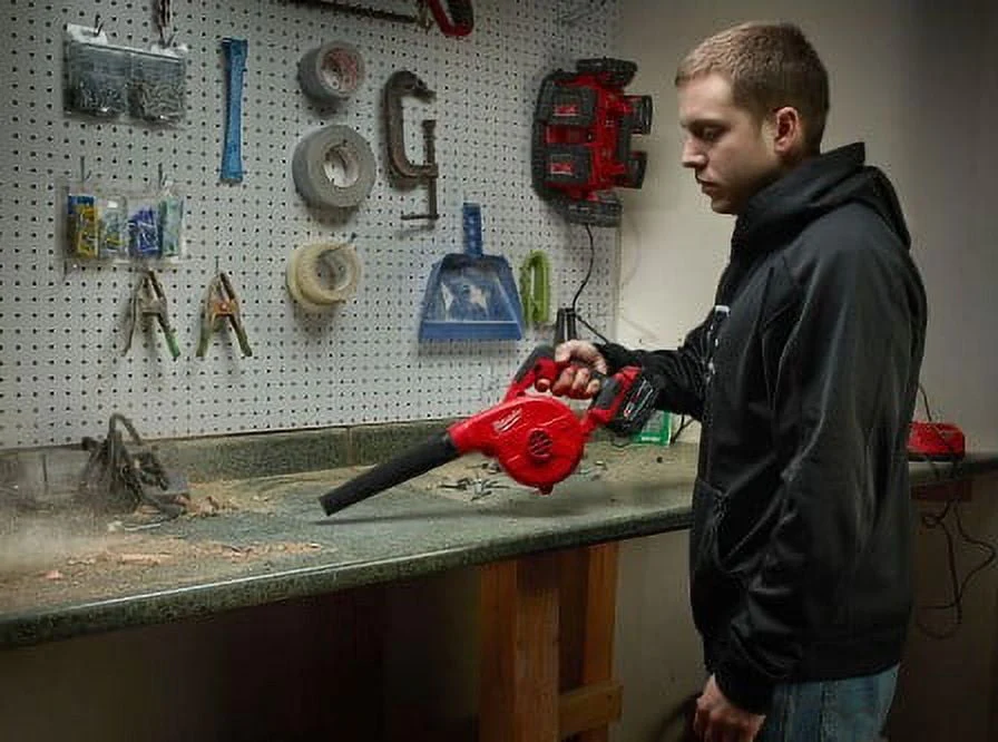 Milwaukee M18 18 Volt Lithium Ion Cordless Compact Blower (Tool Only) Image 5