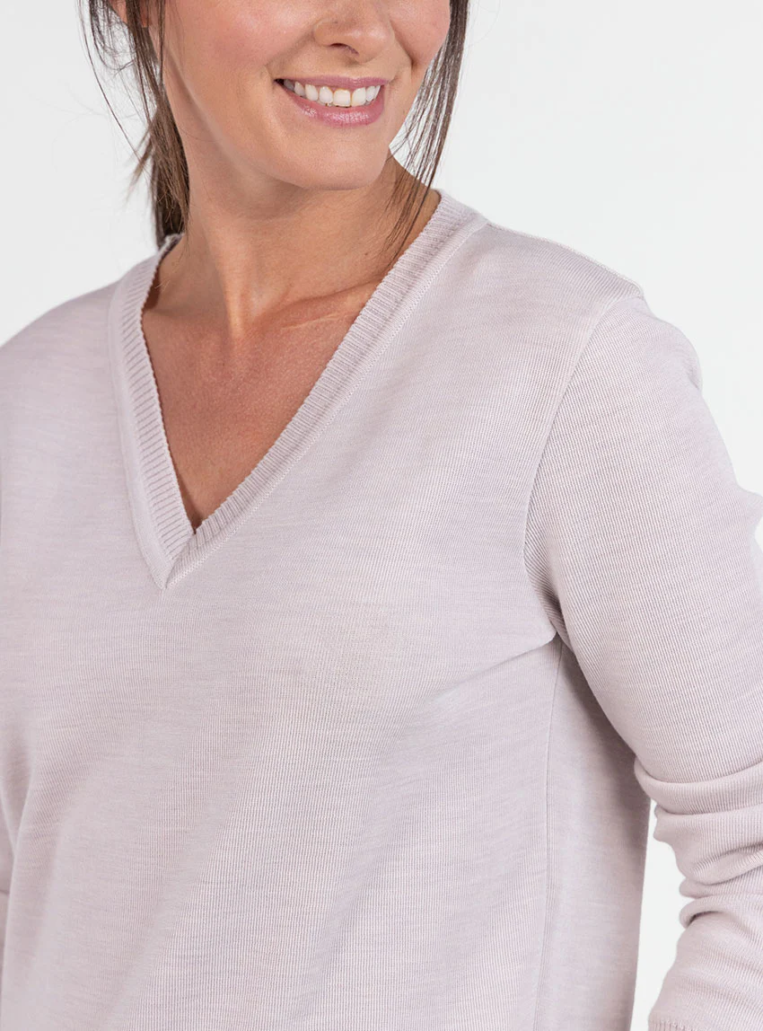 Pull femme col V en laine beige naturel