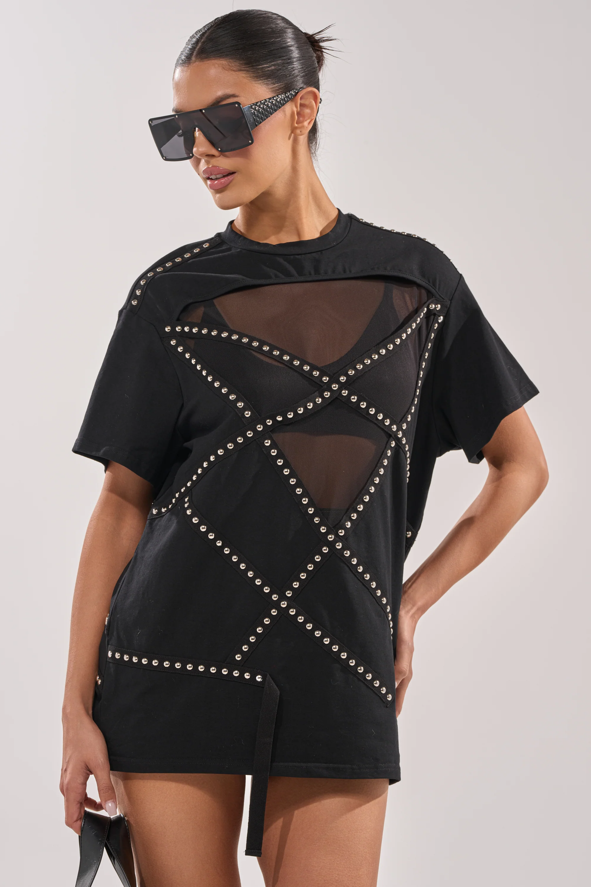 MISTA RAJ OVERSIZED TEE - Akira Store