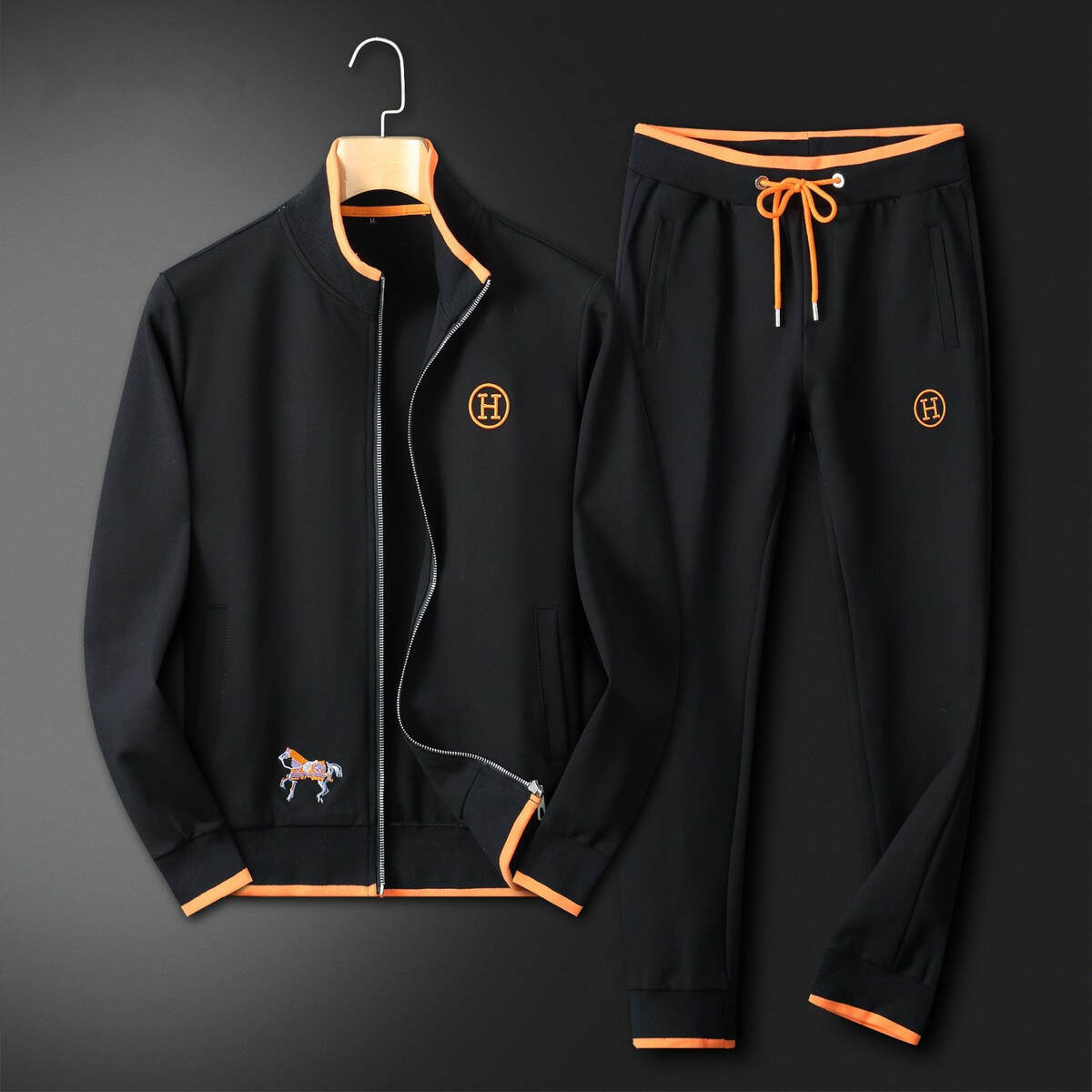 「Hermes 公式 旗艦店」ご好評に付き再入荷！！