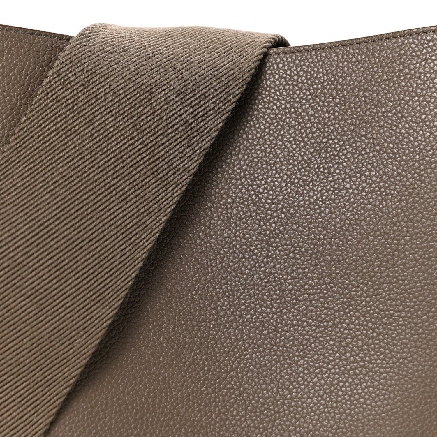 Soft Grained Calfskin Small Sangle Bucket Bag Taupe