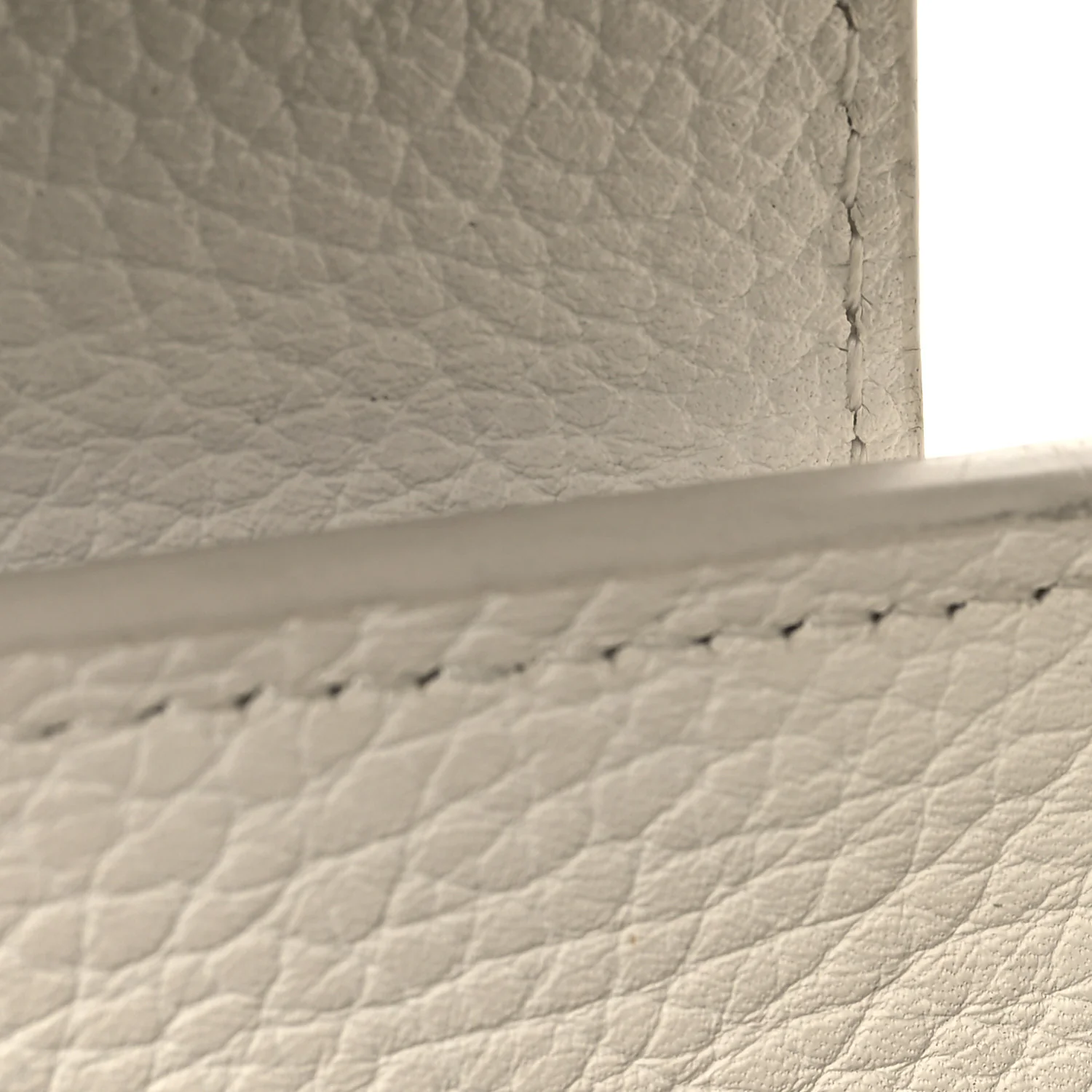 Taurillon Mini Capucines Monochrome  White