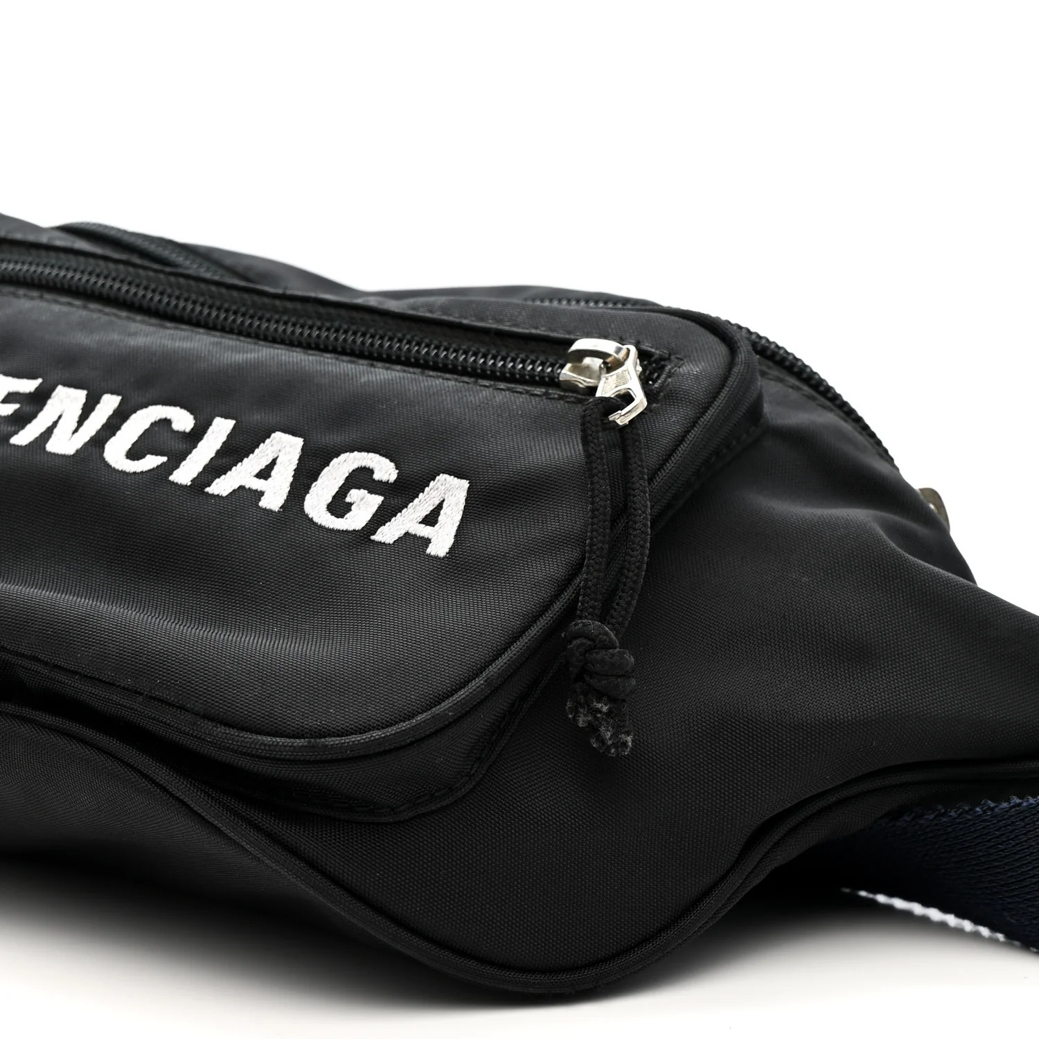 Recycled Sport Nylon Logo Embroidered Wheel Beltpack Black