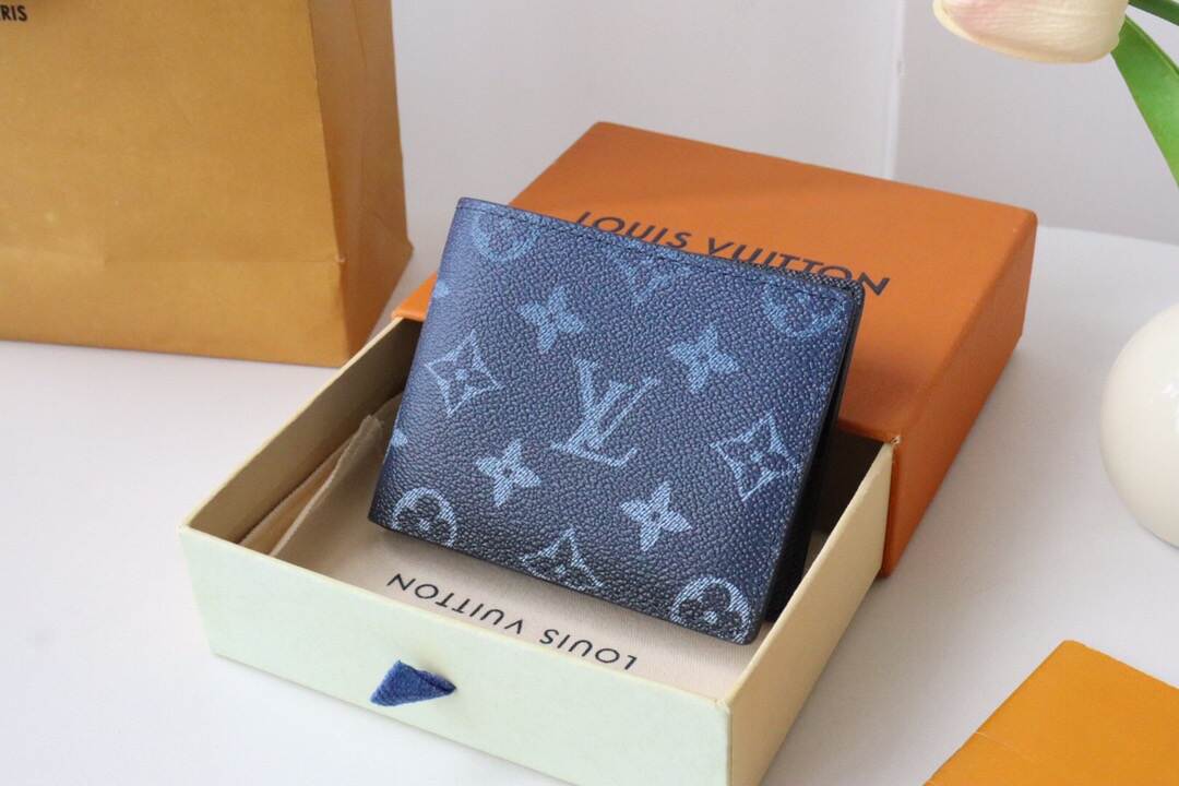 日本完売【LV】 Damier Rush  お財布 M11547財布
