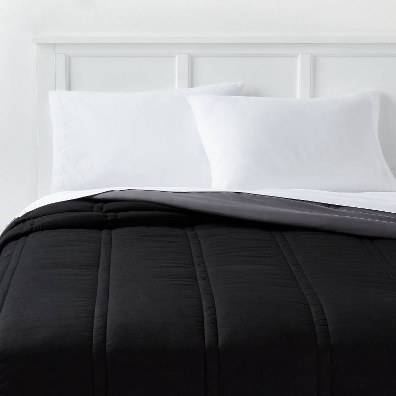 Twin/Twin Extra Long Lofty Microfiber Comforter Black - Room Essentials