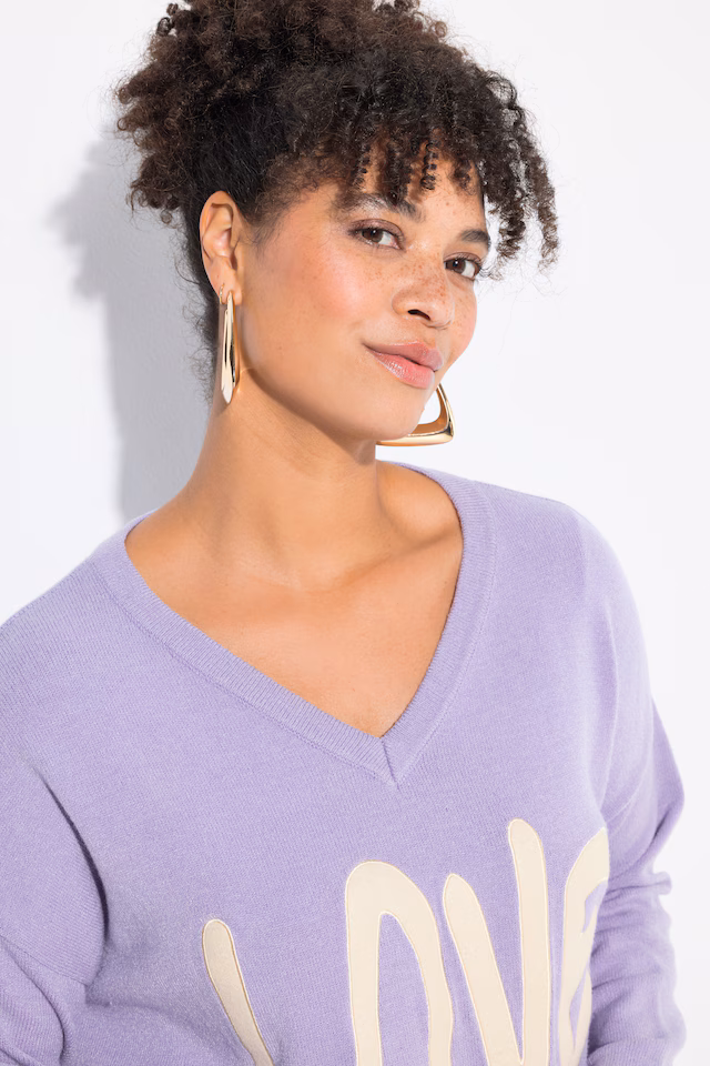 Oversized LOVE inscription sweater