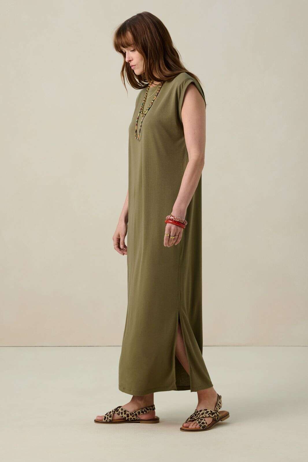 Donkergroene mouwloze maxi jurk