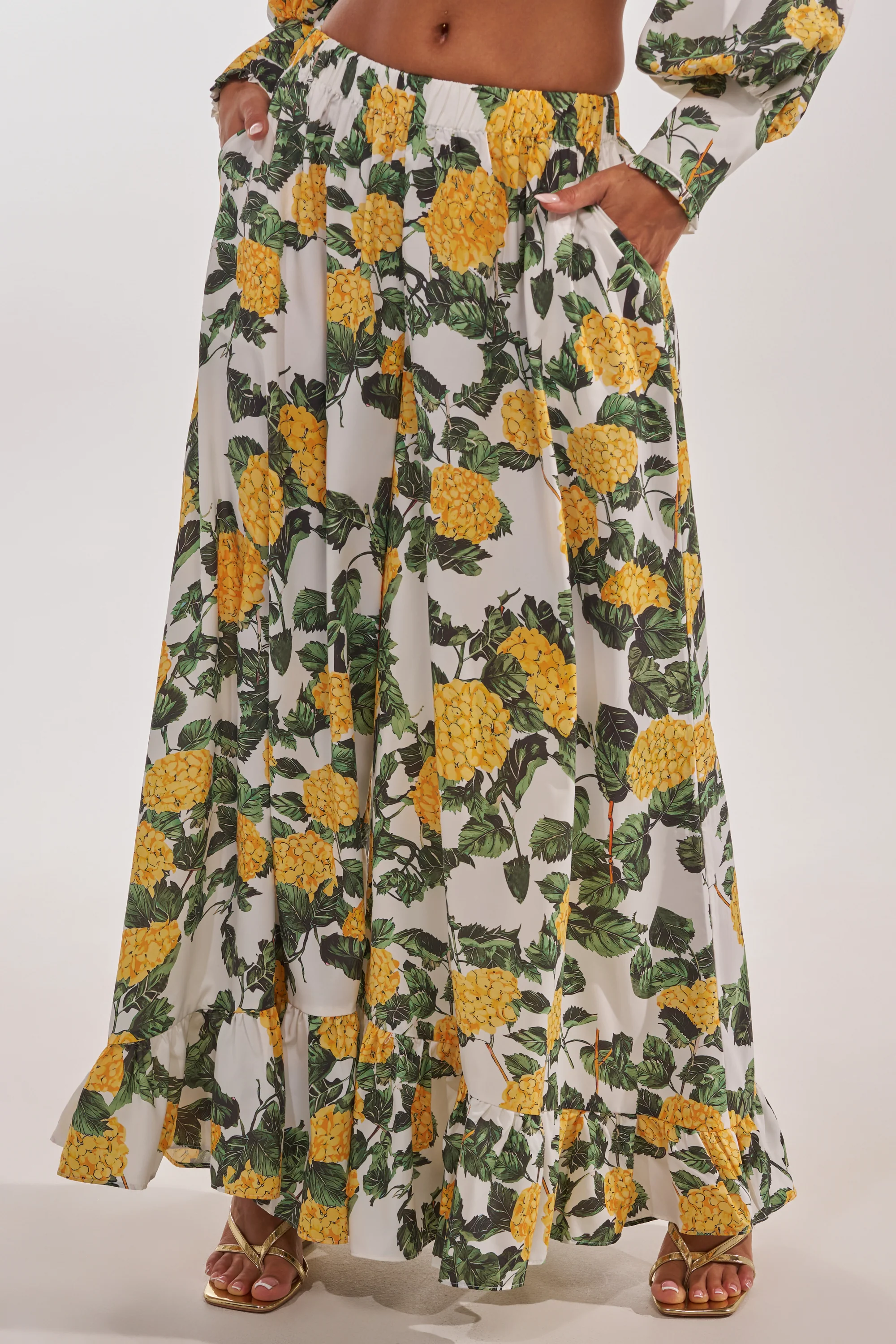 JULIE FLORAL WIDE LEG RUFFLE PANT - Akira Store